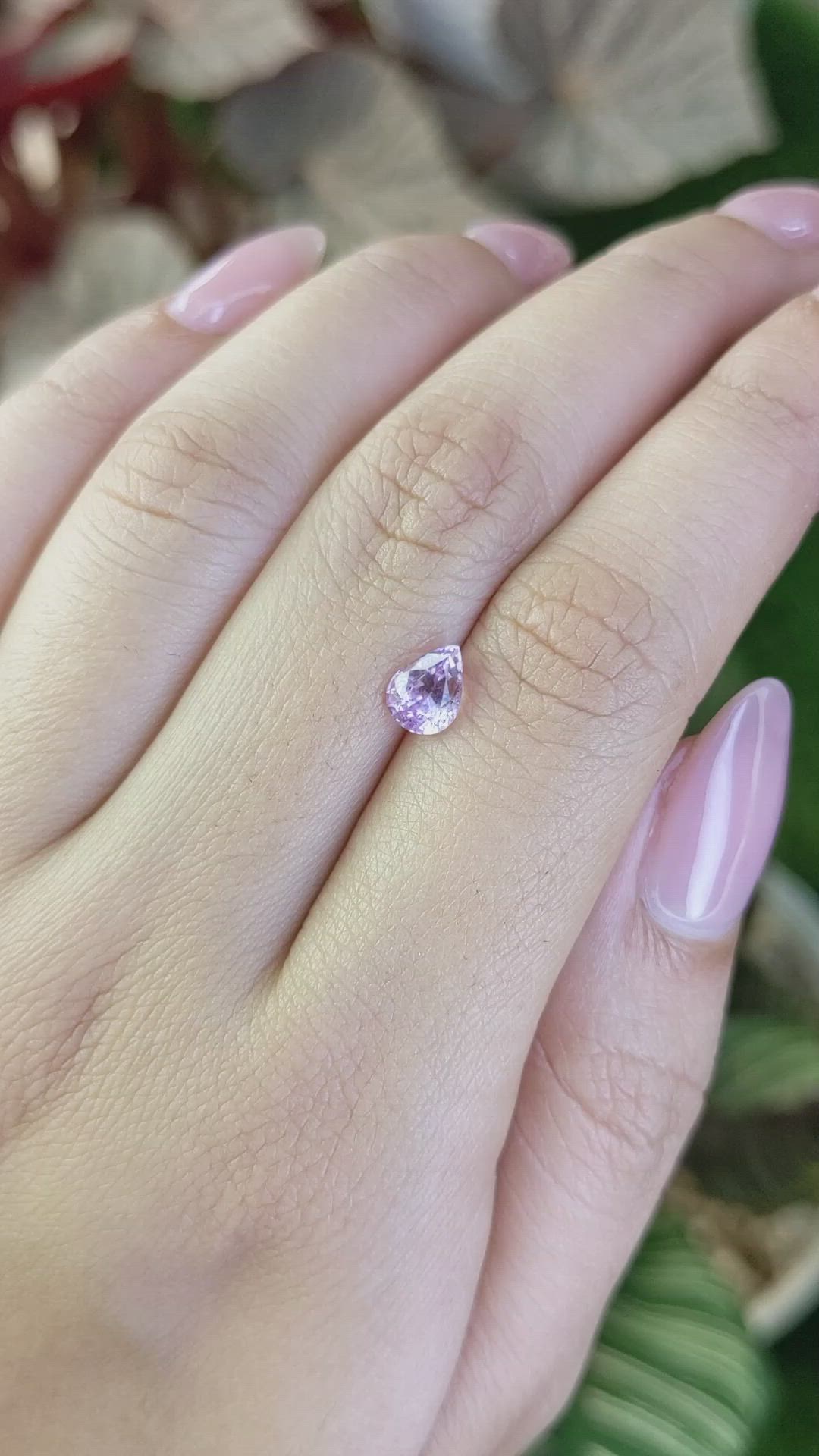 1.13 Ct. Pinkish Purple Sapphire from Ceylon (Sri Lanka) Size Video