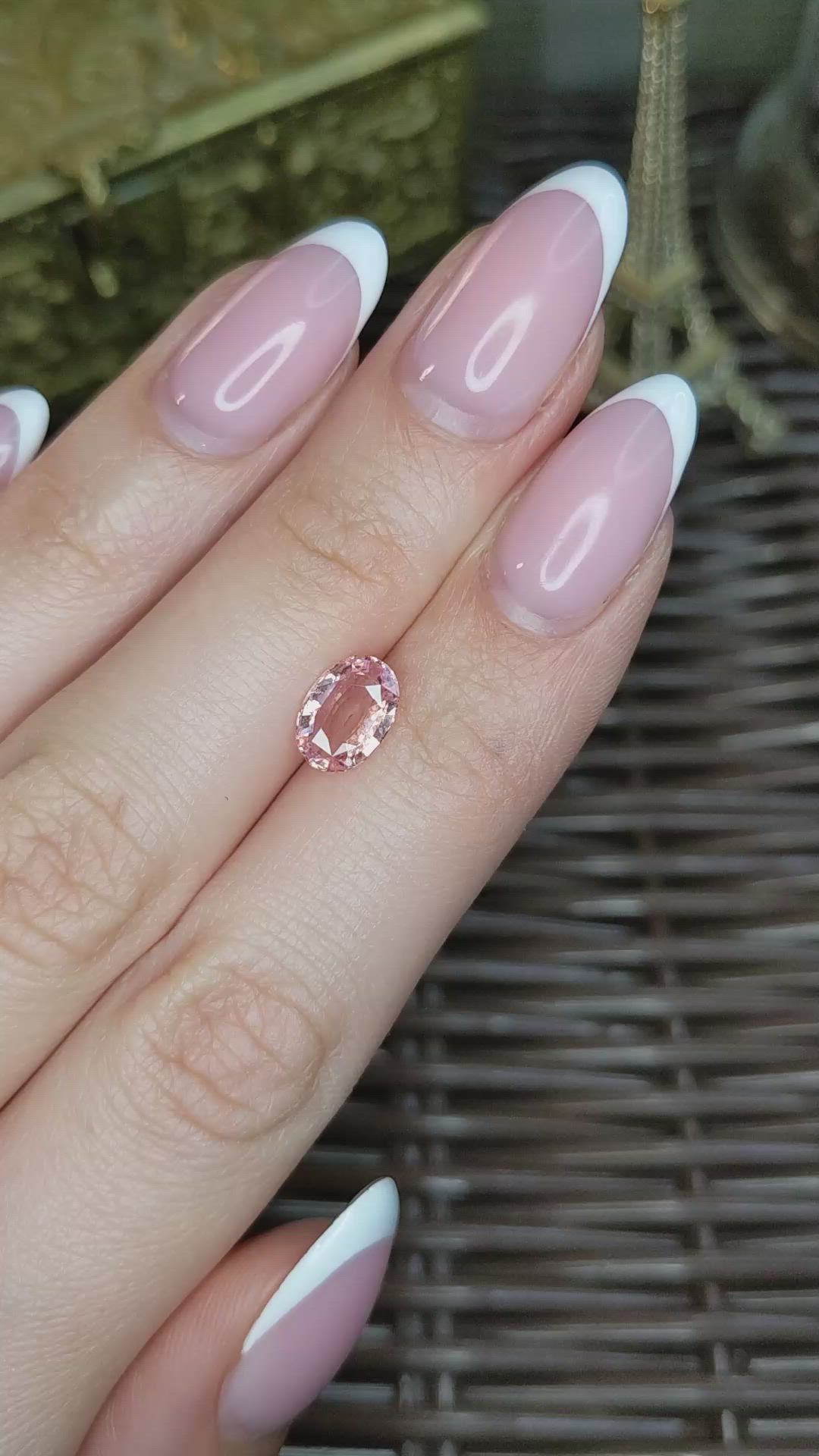 1.93 Ct. Padparadscha Sapphire from Ceylon (Sri Lanka) Size Video