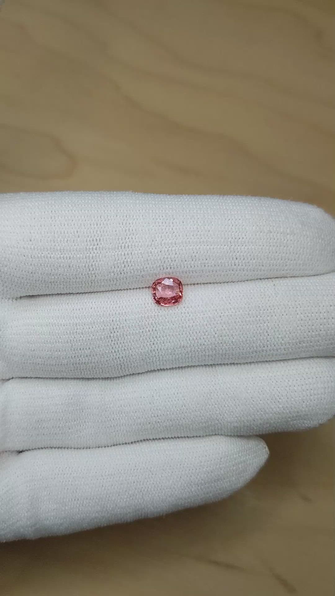 1.01 Ct. Padparadscha Sapphire from Ceylon (Sri Lanka) Size Video