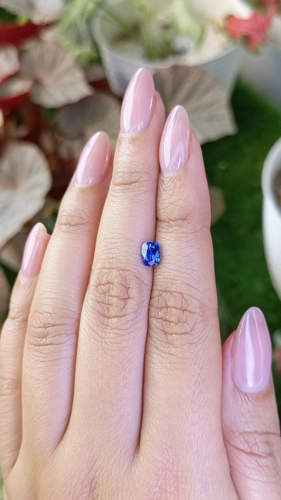 0.82 Ct. Blue Sapphire from Ceylon (Sri Lanka) Size Video