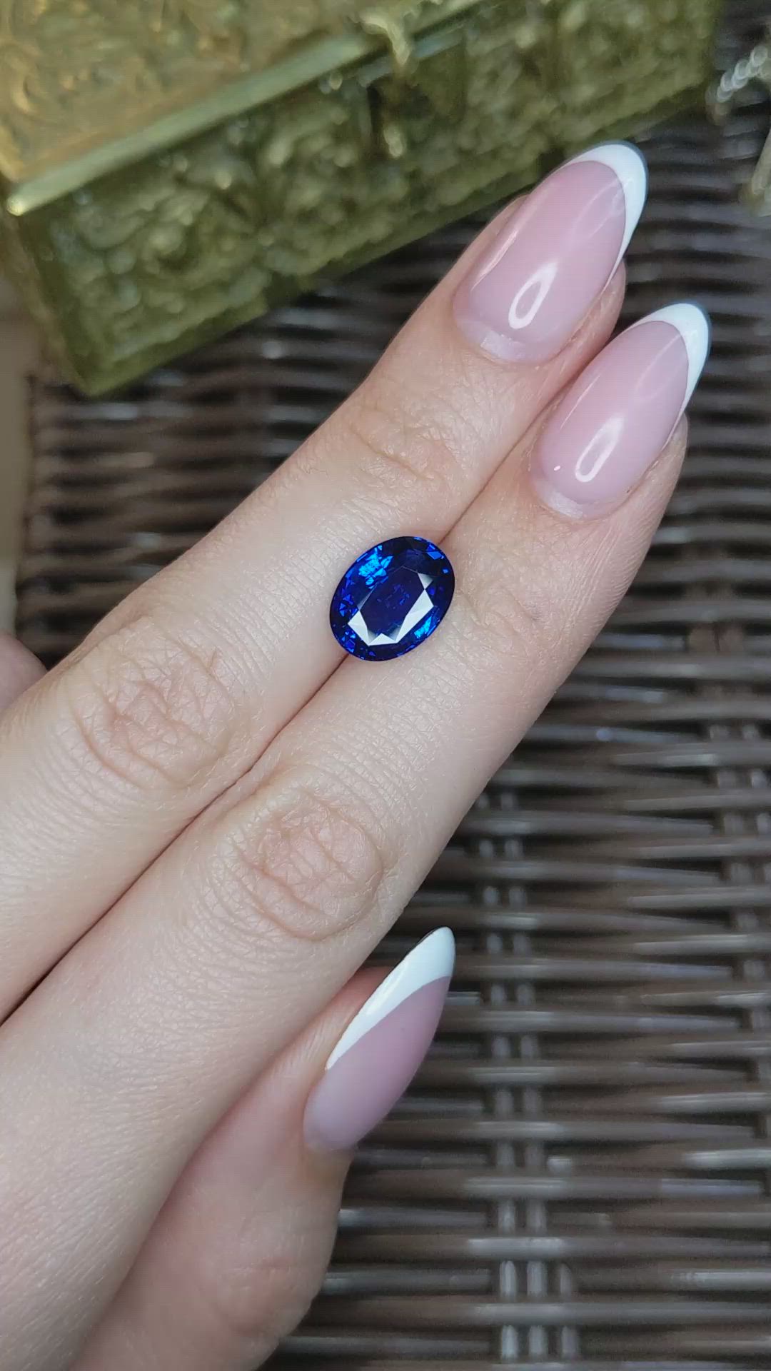 4.51 Ct. Blue Sapphire from Ceylon (Sri Lanka) Size Video