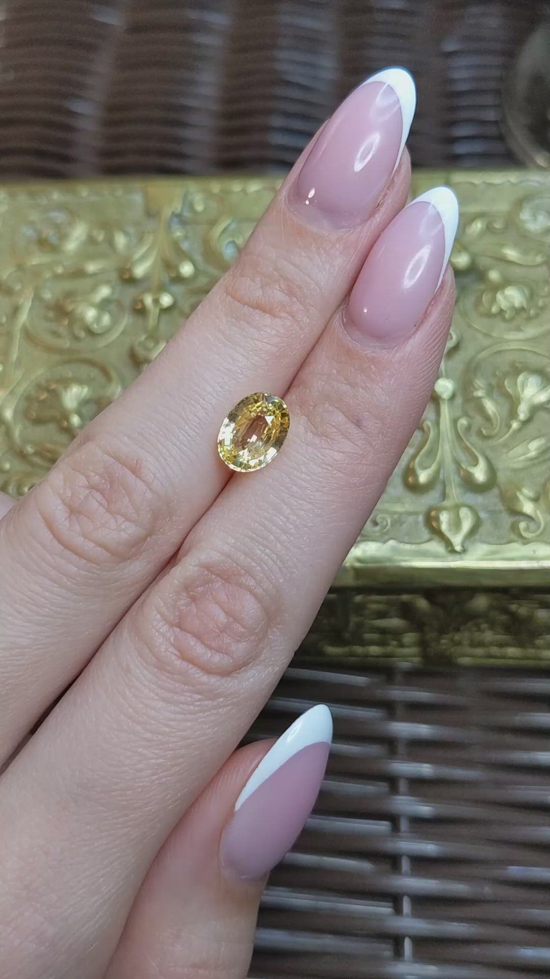 3.15 Ct. Yellow Sapphire from Ceylon (Sri Lanka) Size Video