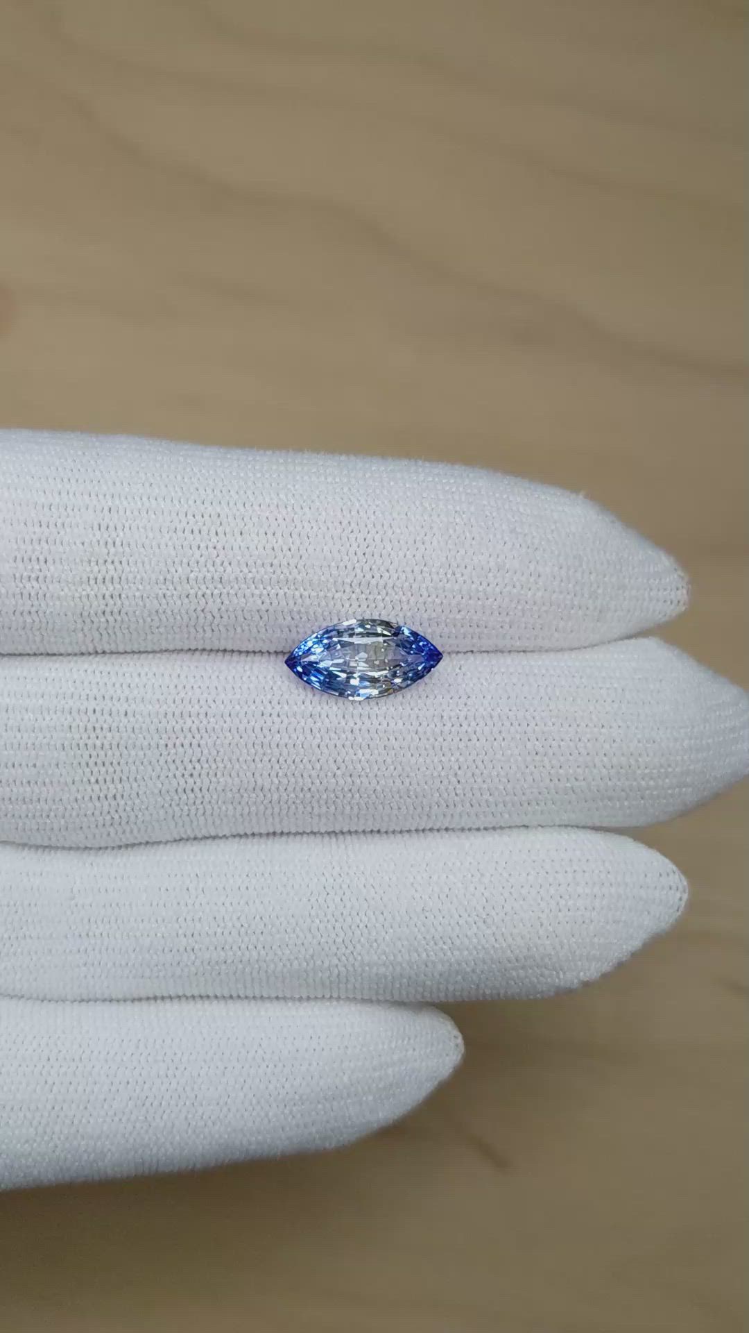 3.00 Ct. Bi Color / Parti Sapphire from Ceylon (Sri Lanka) Size Video