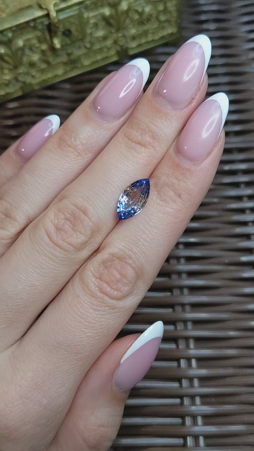 3.00 Ct. Bi Color / Parti Sapphire from Ceylon (Sri Lanka) Size Video