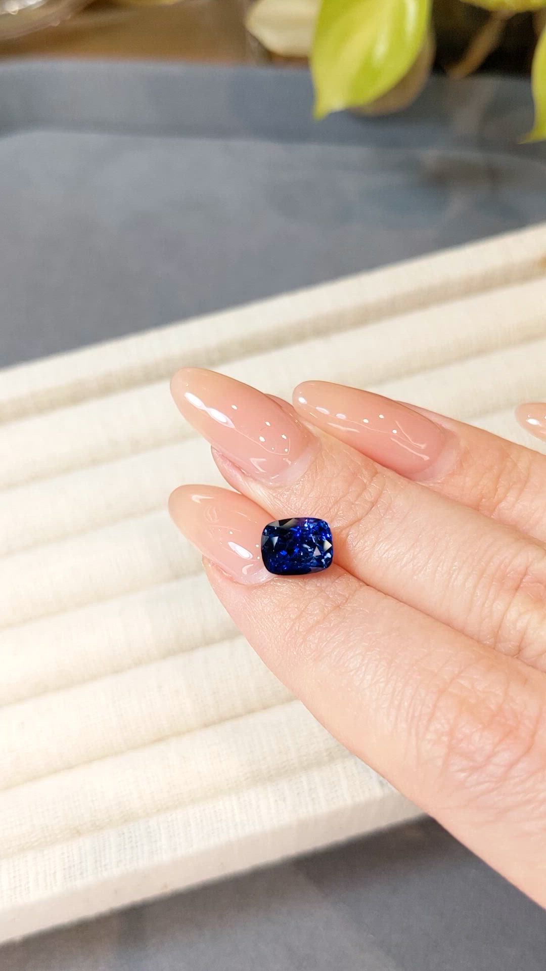 3.12 Ct. Blue Sapphire from Ceylon (Sri Lanka) Size Video