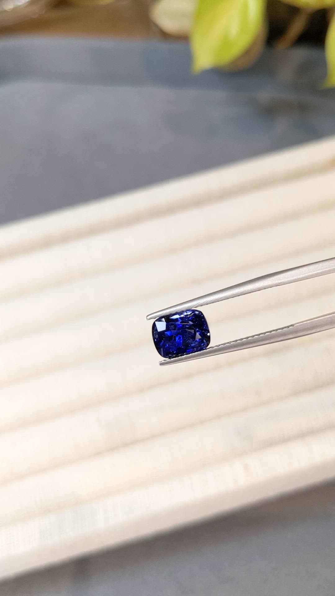 3.12 Ct. Blue Sapphire from Ceylon (Sri Lanka) Size Video