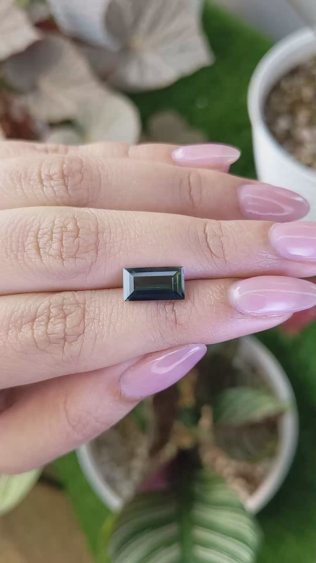 2.75 Ct. Greenish Blue Sapphire from Ceylon (Sri Lanka) Size Video