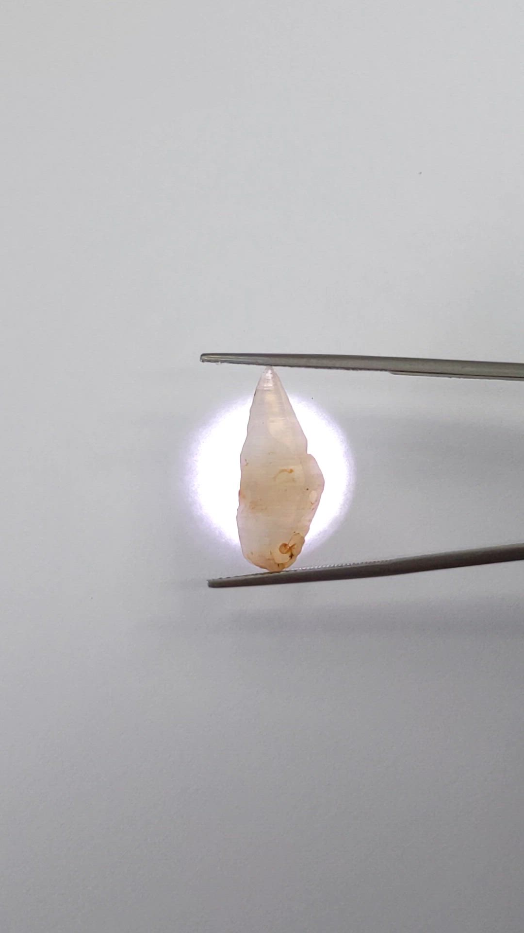 11.68 Ct. Bi Color / Parti Sapphire from Ceylon (Sri Lanka) Size Video