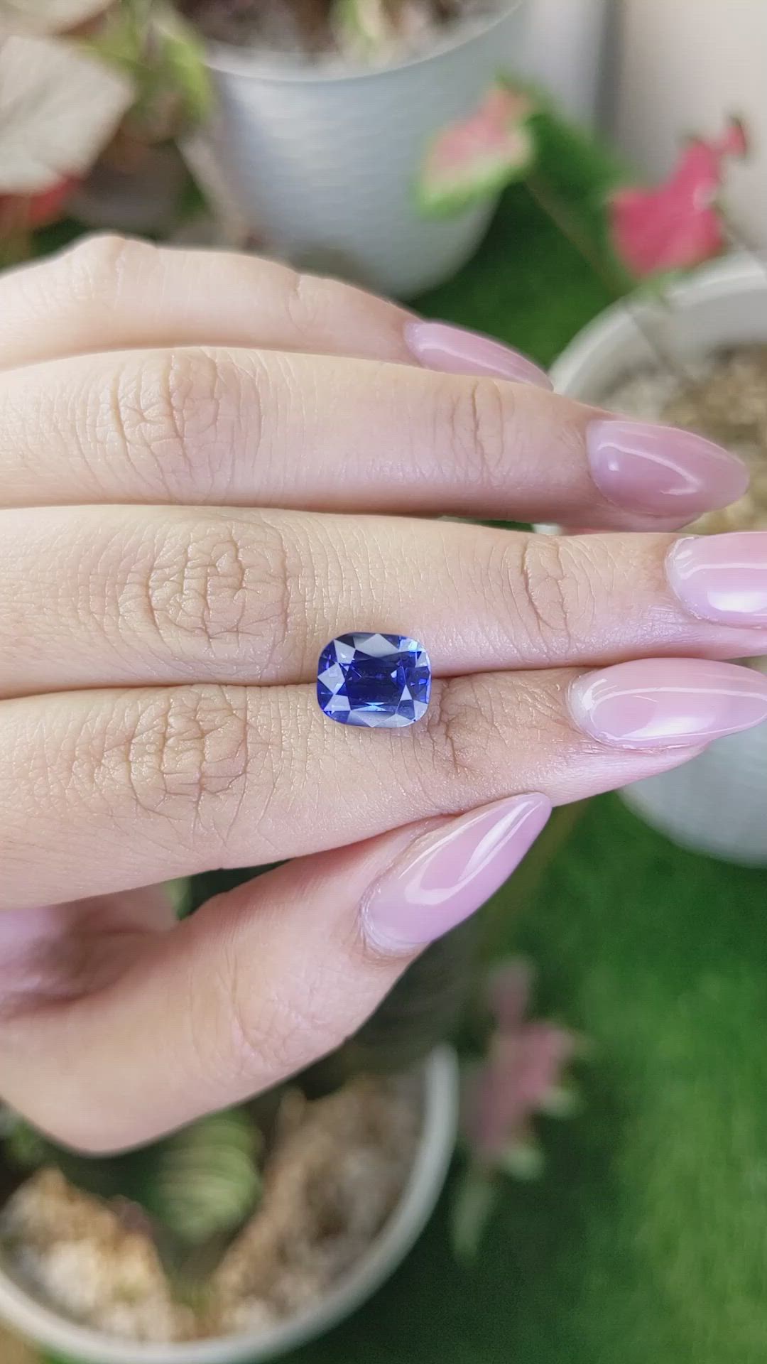 4.31 Ct. Blue Sapphire from Ceylon (Sri Lanka) Size Video