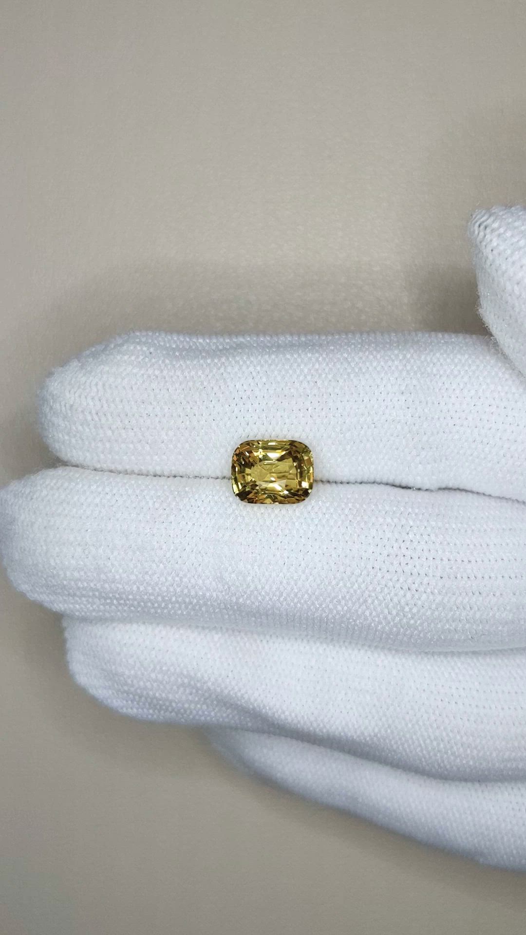 3.03 Ct. Yellow Sapphire from Ceylon (Sri Lanka) Size Video