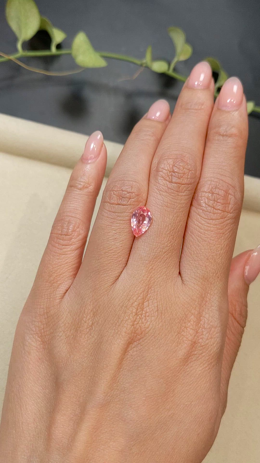 2.59 Ct. Padparadscha Sapphire from Ceylon (Sri Lanka) Size Video