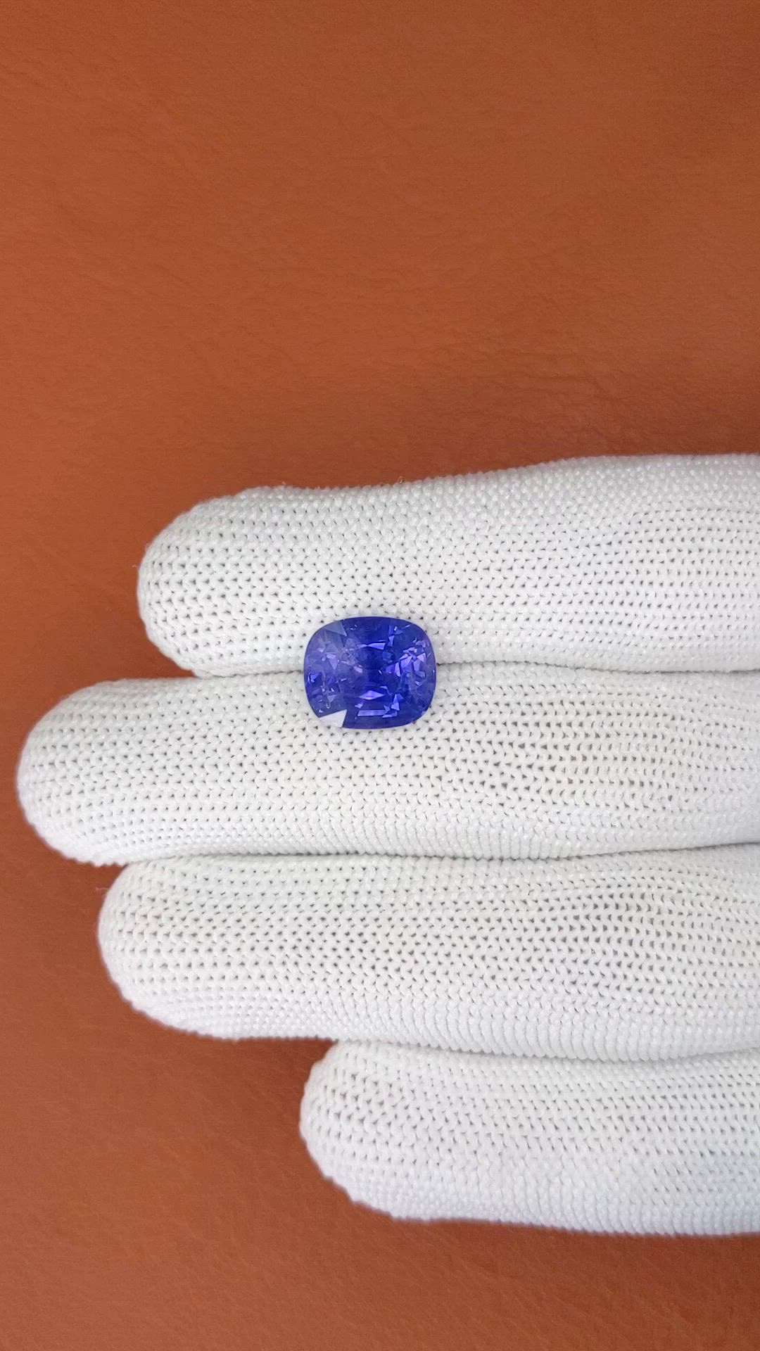 6.88 Ct. Violet Sapphire from Ceylon (Sri Lanka) Size Video