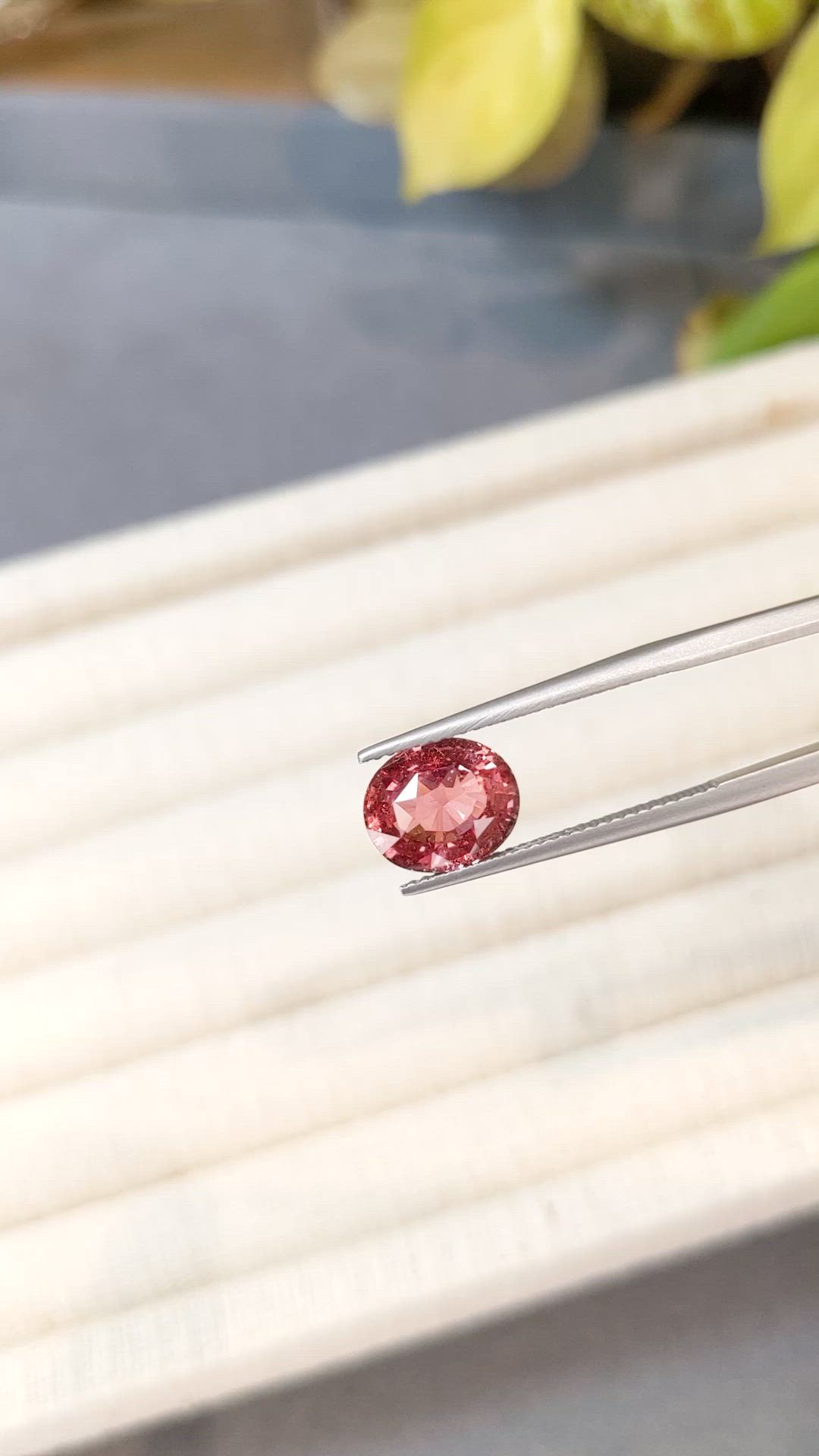 3.78 Ct. Padparadscha Sapphire from Ceylon (Sri Lanka) Size Video