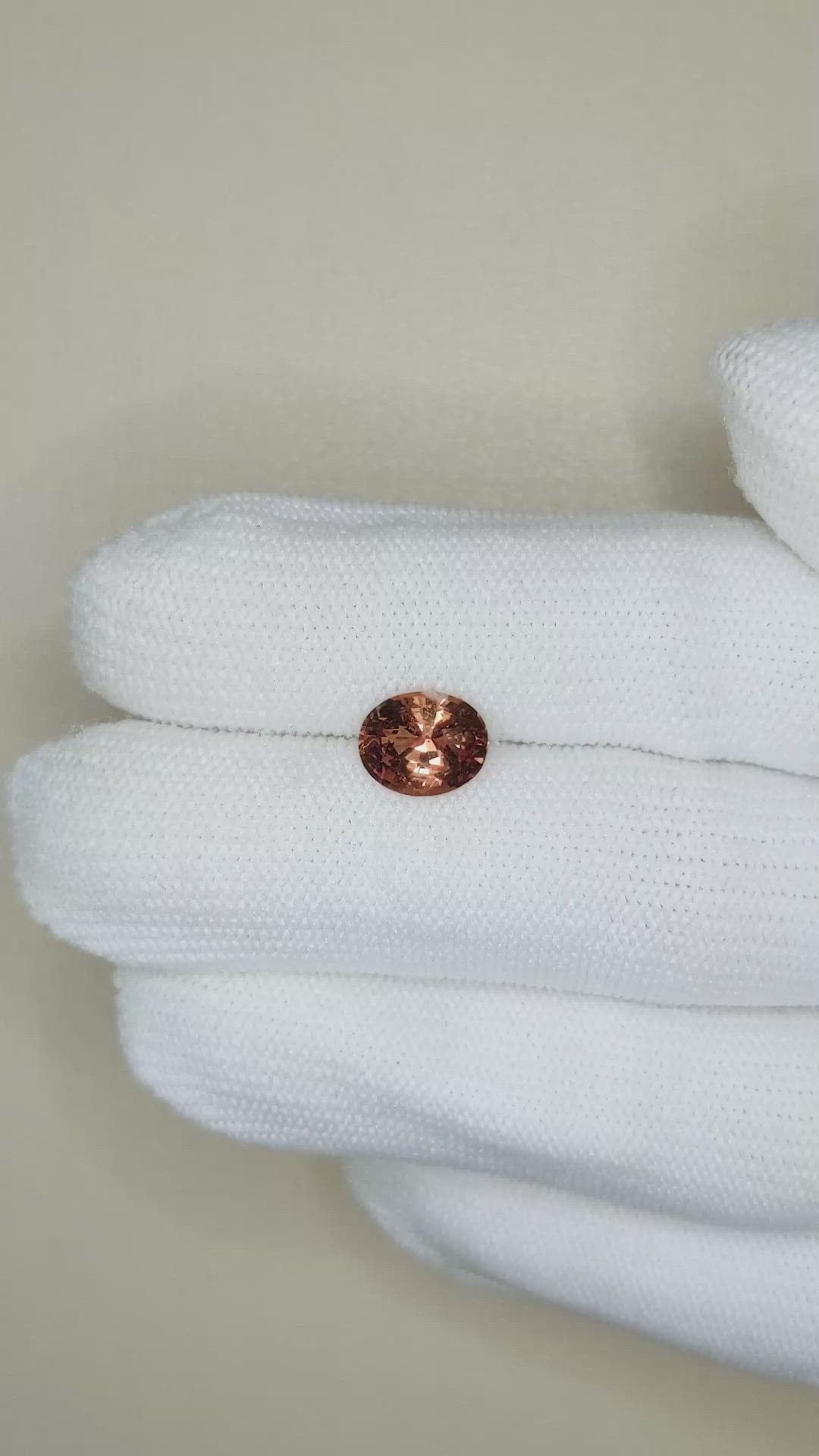 2.30 Ct. Padparadscha Sapphire from Ceylon (Sri Lanka) Size Video