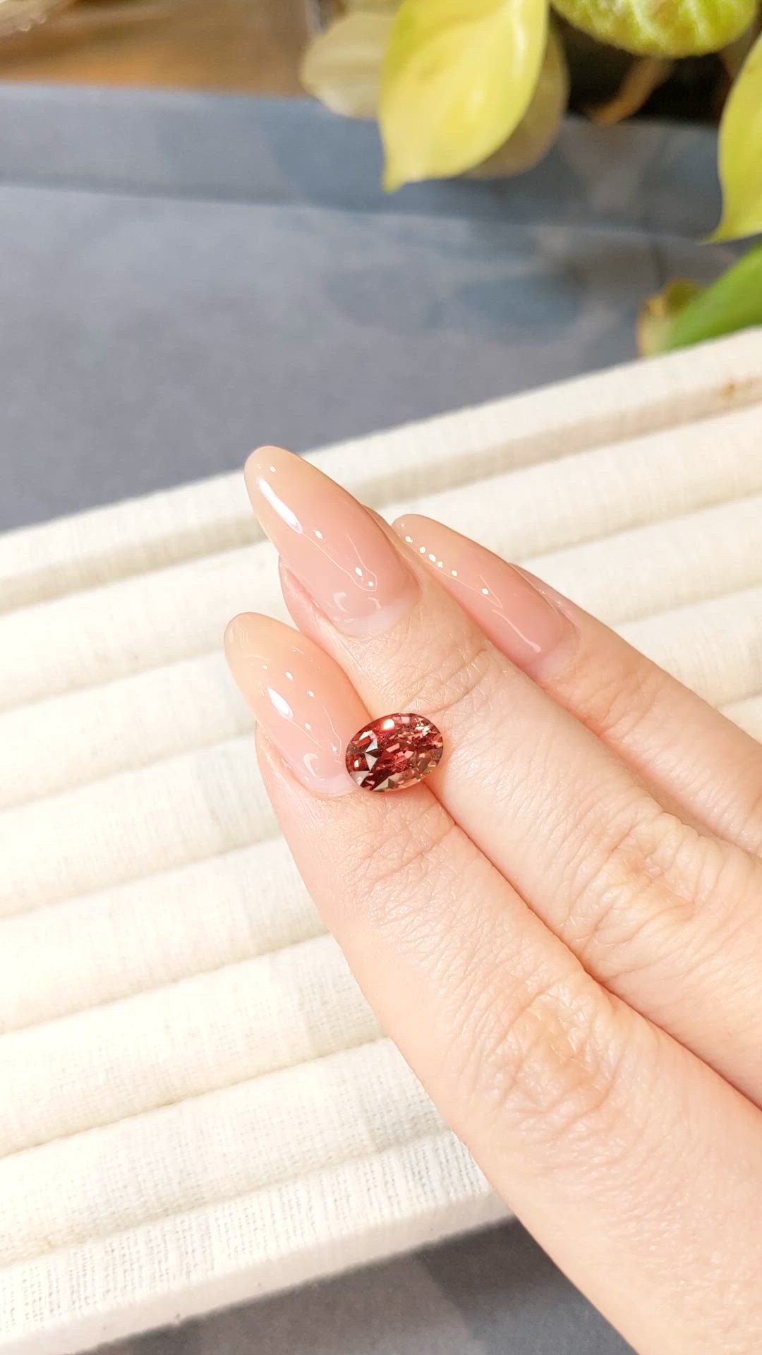 2.53 Ct. Padparadscha Sapphire from Ceylon (Sri Lanka) Size Video