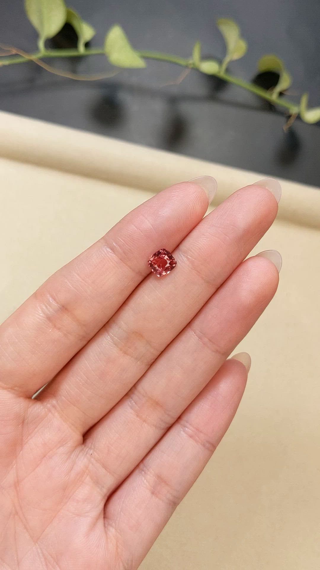 1.25 Ct. Padparadscha Sapphire from Ceylon (Sri Lanka) Size Video
