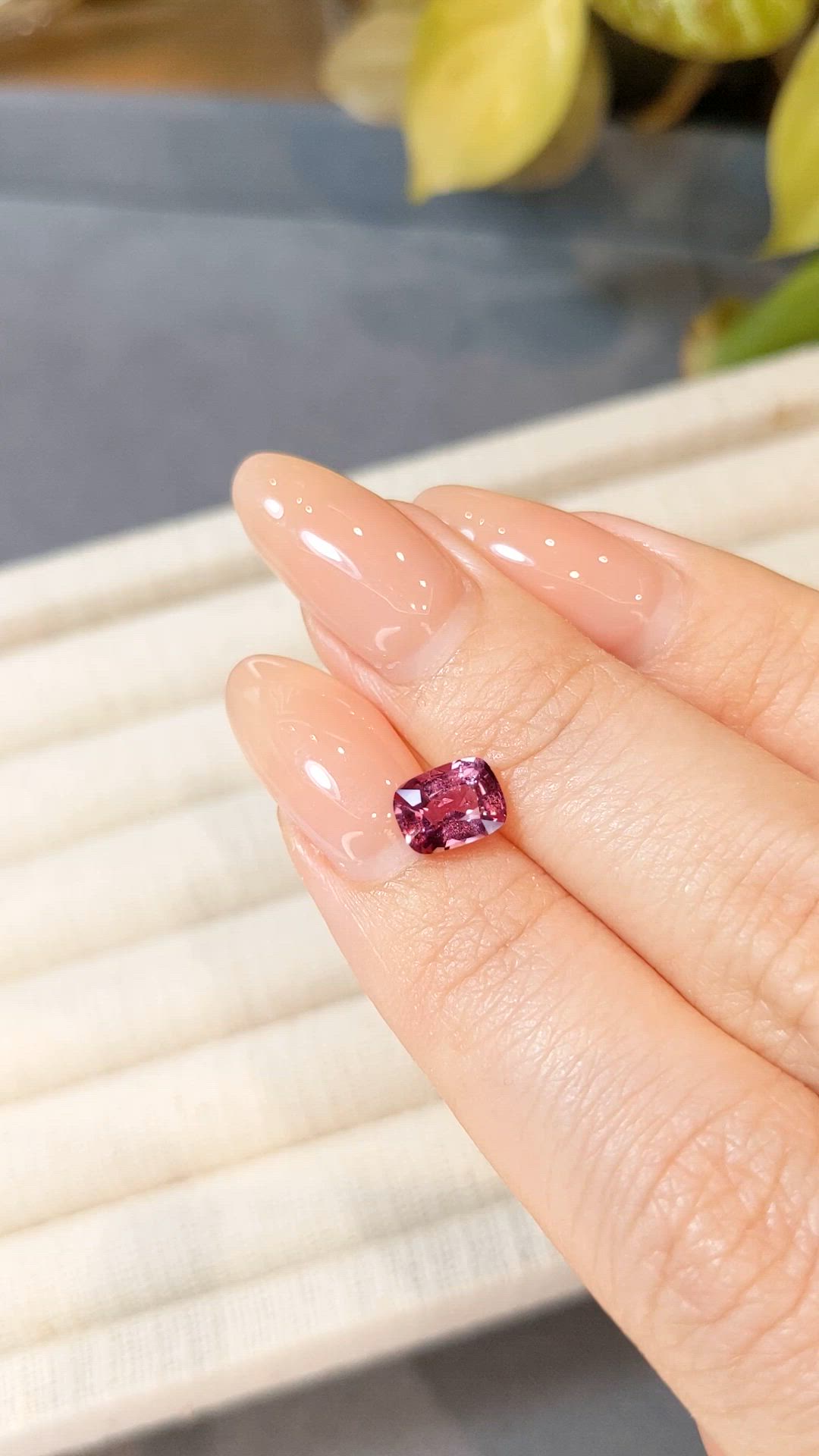 1.42 Ct. Purplish Pink Sapphire from Ceylon (Sri Lanka) Size Video