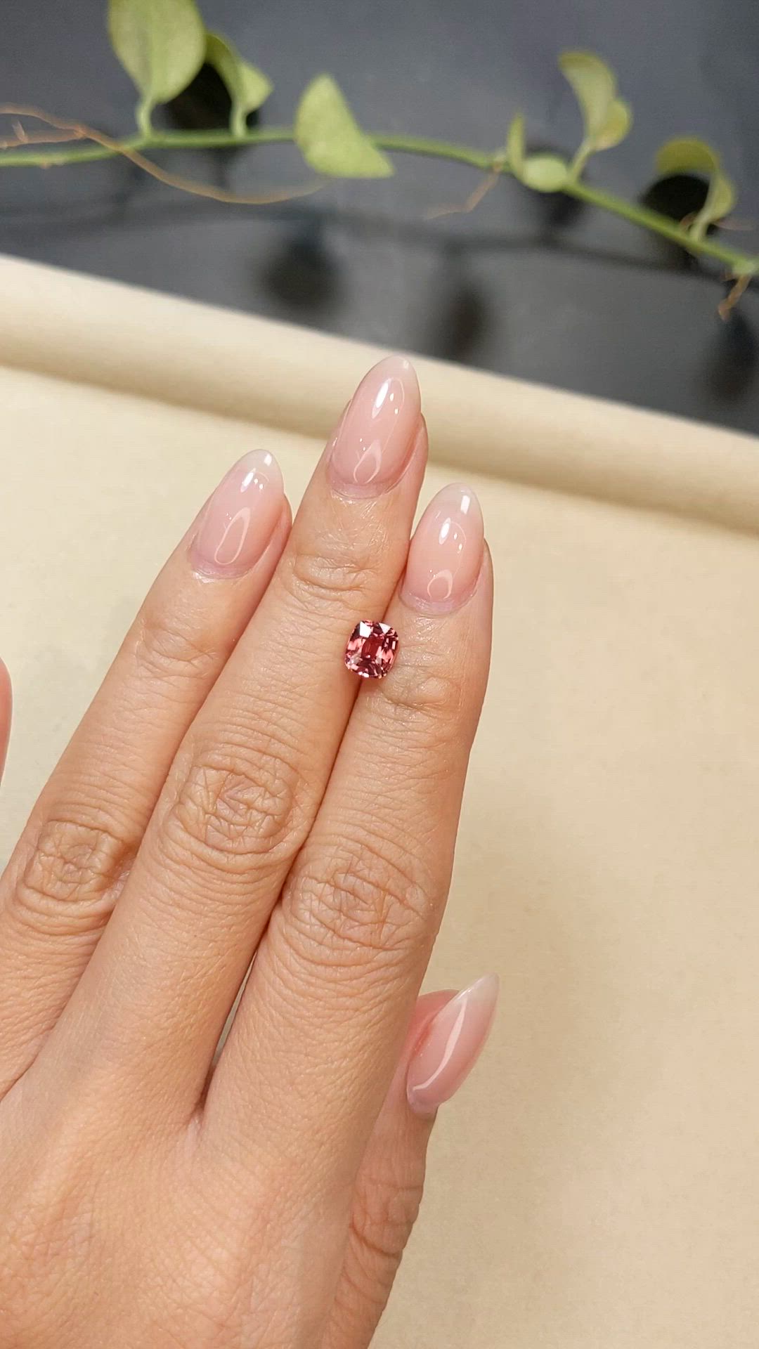1.11 Ct. Padparadscha Sapphire from Ceylon (Sri Lanka) Size Video