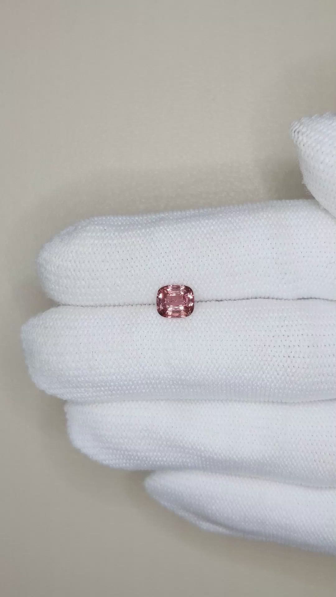 1.11 Ct. Padparadscha Sapphire from Ceylon (Sri Lanka) Size Video
