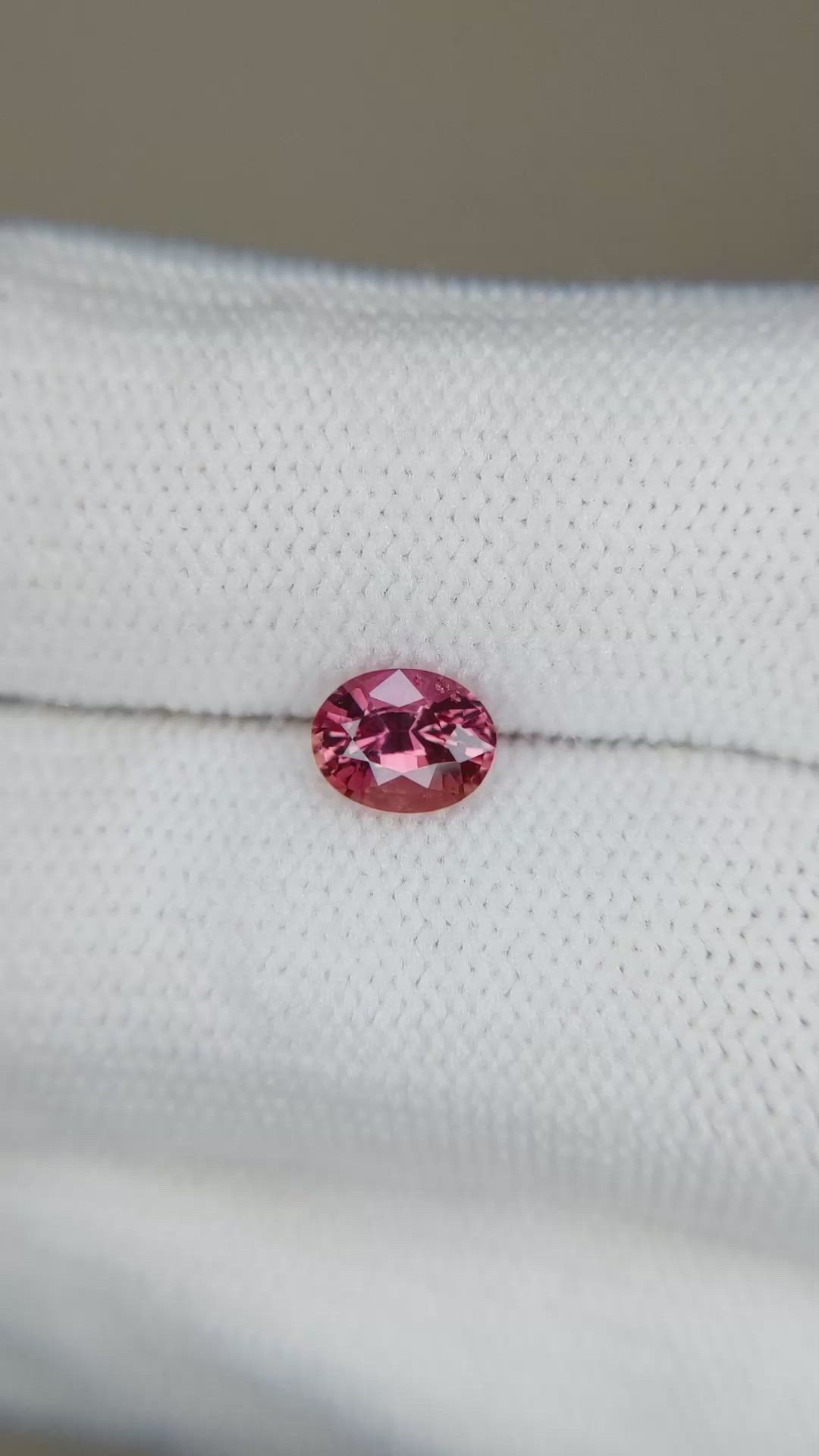 0.98 Ct. Reddish Pink Sapphire from Ceylon (Sri Lanka) Size Video