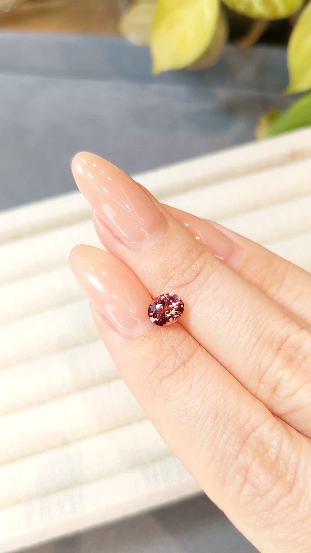 1.02 Ct. Reddish Pink Sapphire from Ceylon (Sri Lanka) Size Video