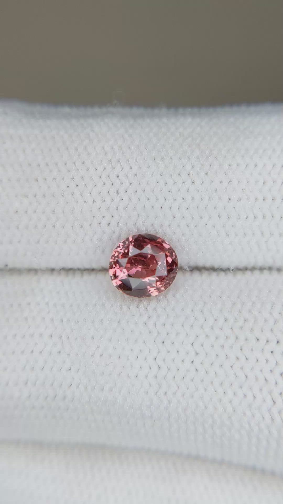 1.23 Ct. Reddish Pink Sapphire from Ceylon (Sri Lanka) Size Video