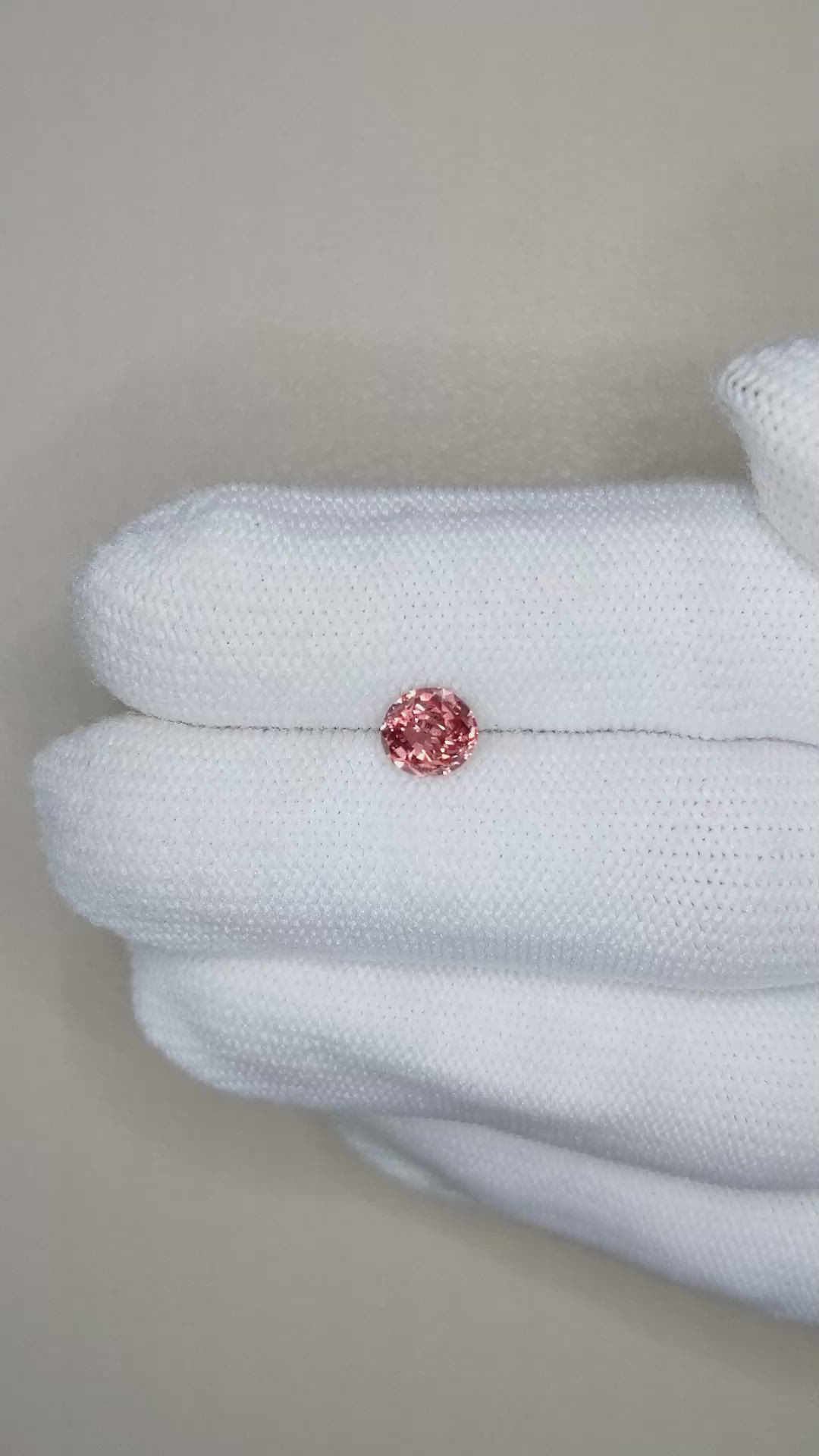 1.23 Ct. Reddish Pink Sapphire from Ceylon (Sri Lanka) Size Video