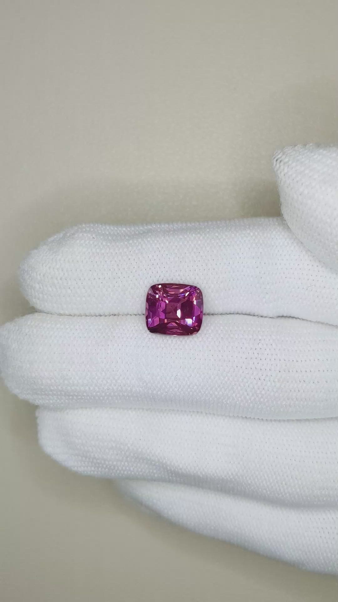 5.04 Ct. Purplish Pink Sapphire from Ceylon (Sri Lanka) Size Video