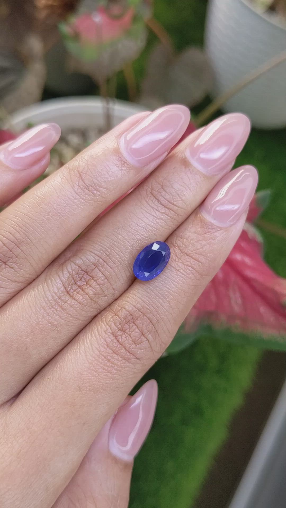 3.52 Ct. Blue Sapphire from Ceylon (Sri Lanka) Size Video