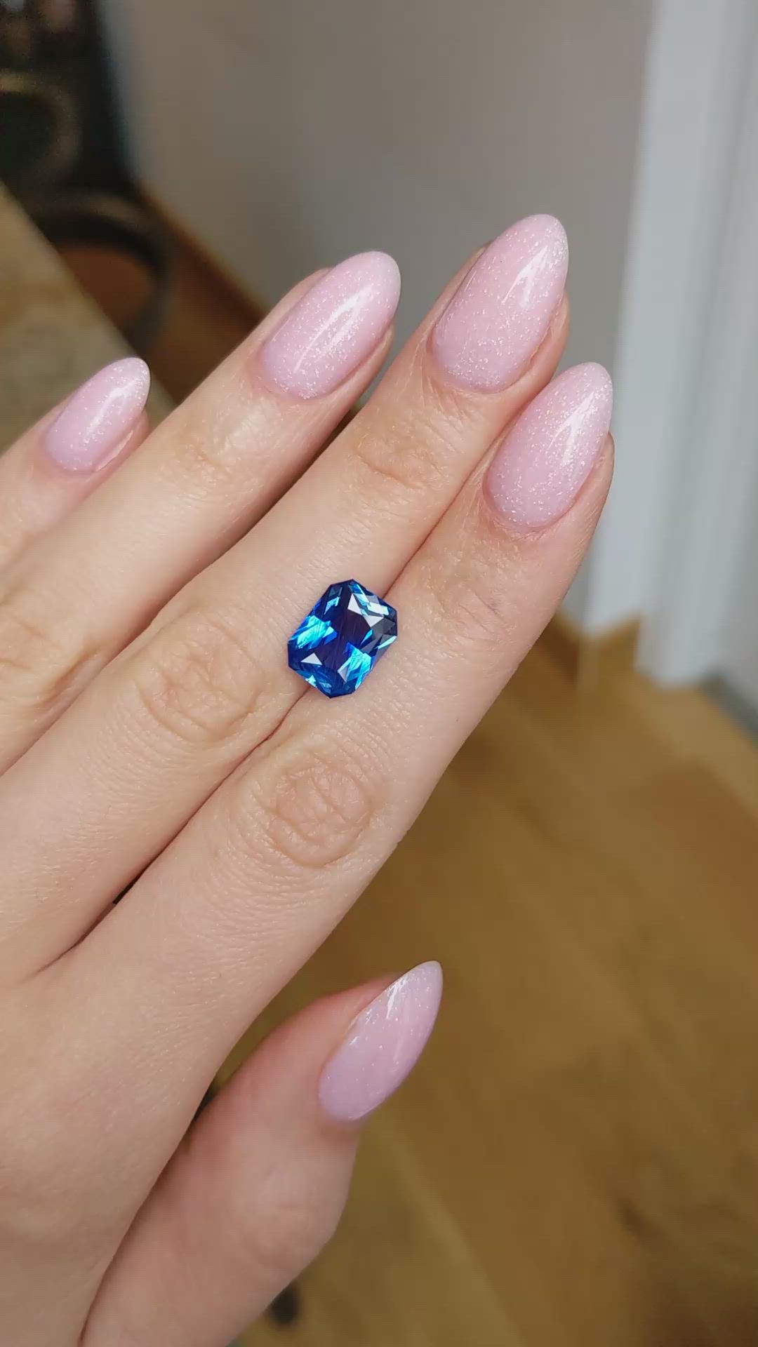 4.97 Ct. Blue Sapphire from Ceylon (Sri Lanka) Size Video