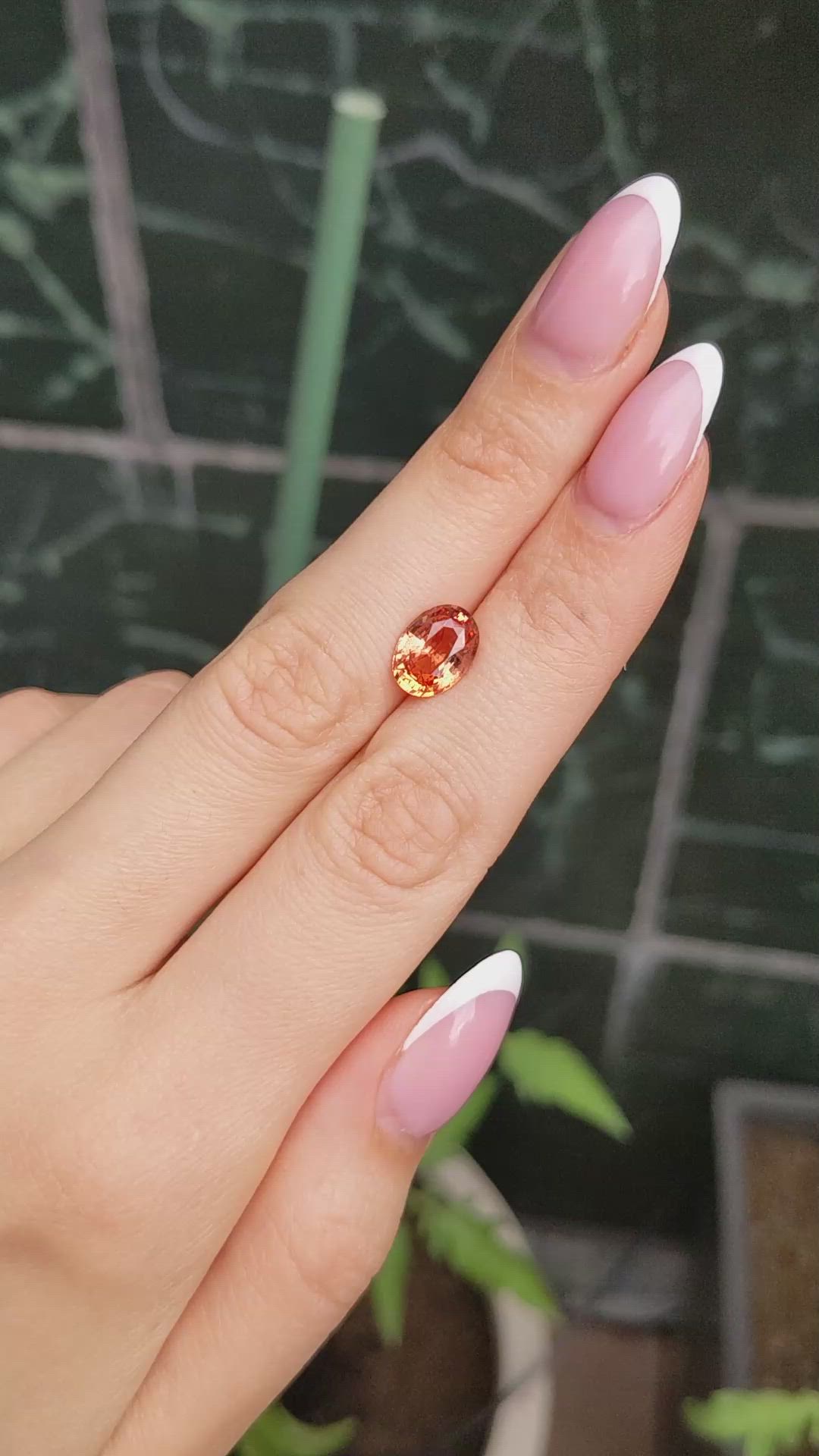 3.16 Ct. Padparadscha Sapphire from Ceylon (Sri Lanka) Size Video