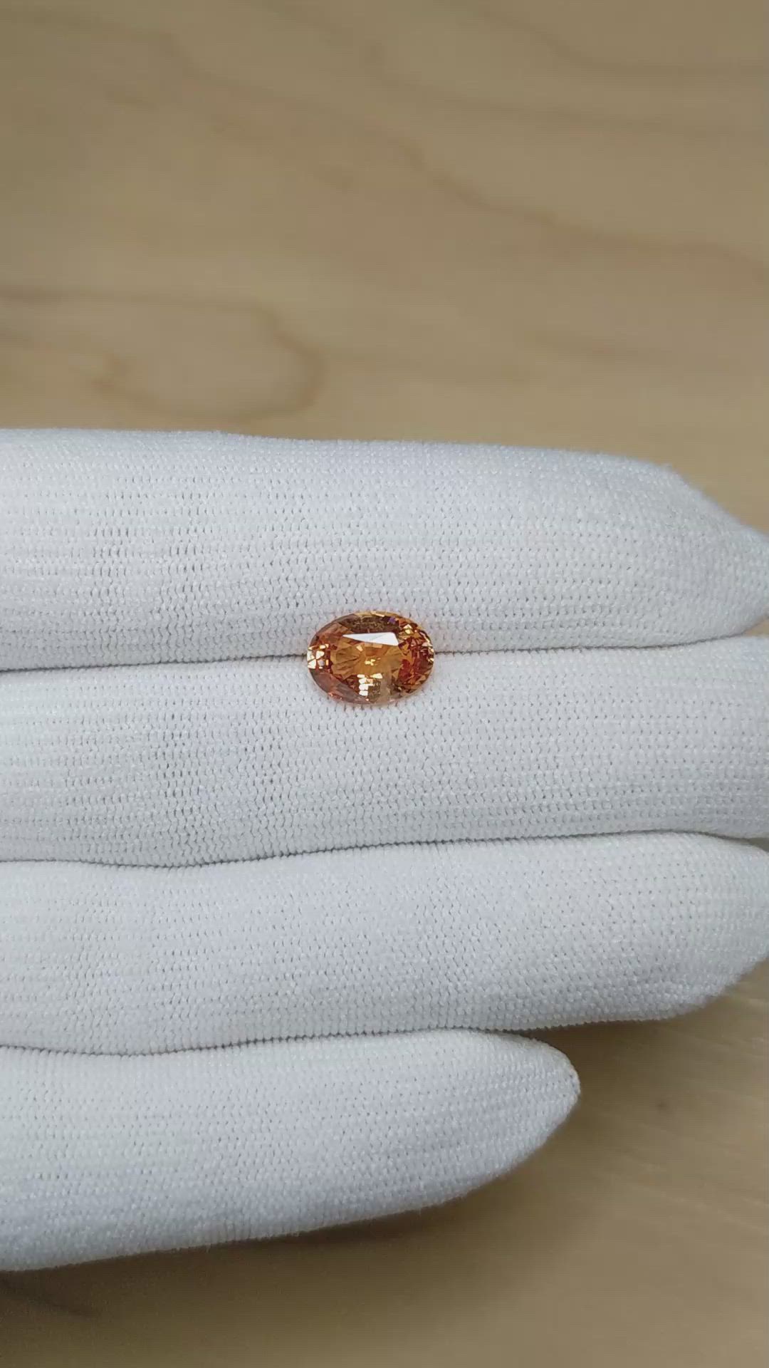 3.16 Ct. Padparadscha Sapphire from Ceylon (Sri Lanka) Size Video