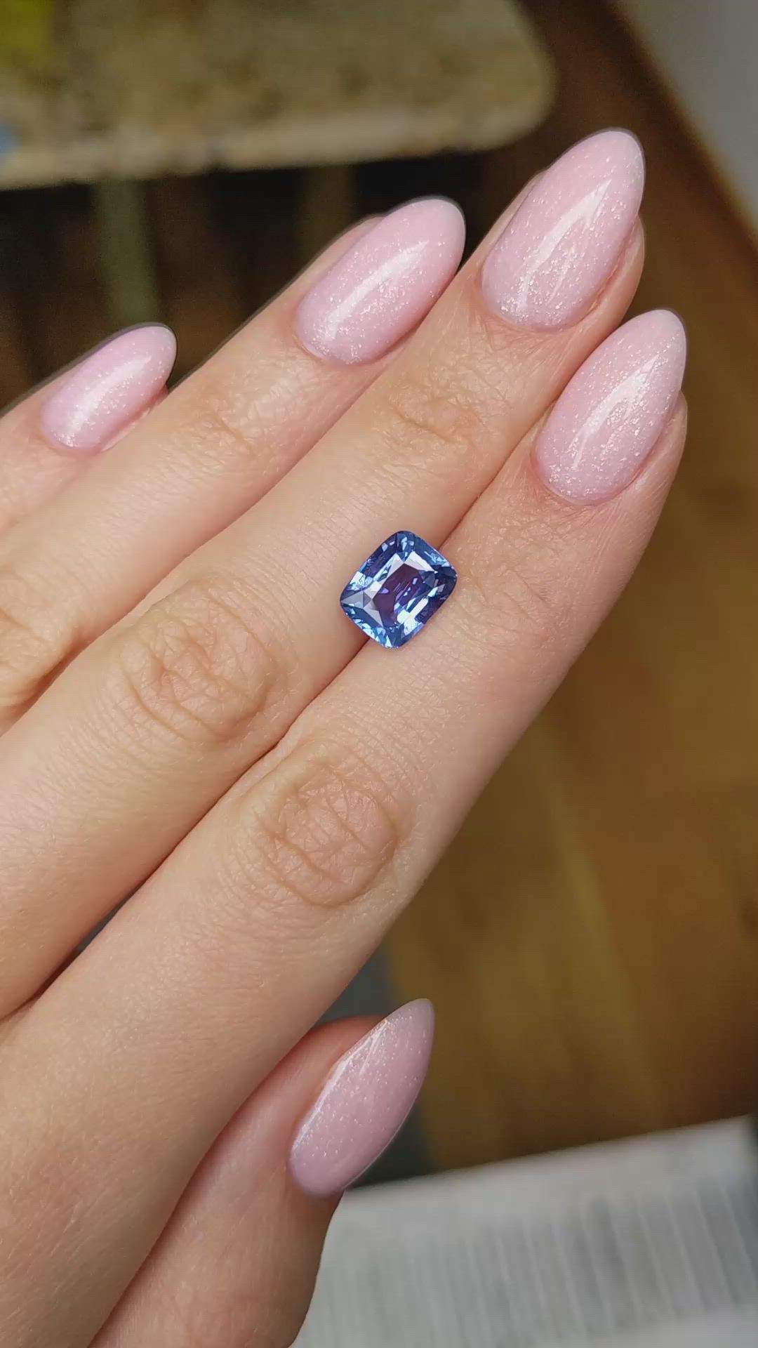 4.07 Ct. Blue Sapphire from Ceylon (Sri Lanka) Size Video