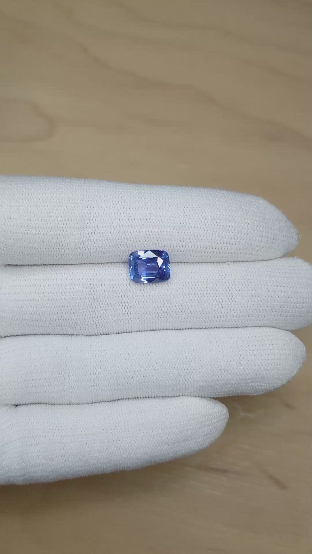 4.07 Ct. Blue Sapphire from Ceylon (Sri Lanka) Size Video