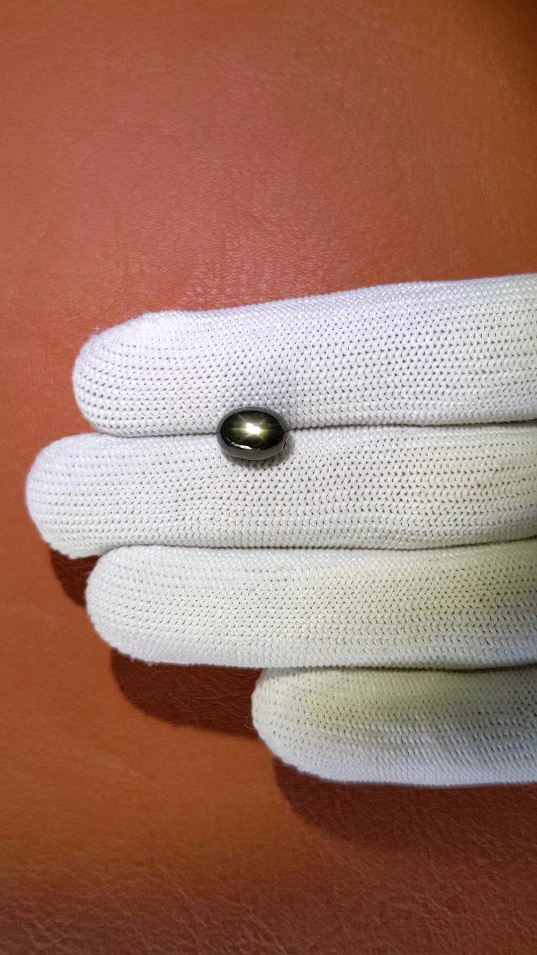 4.95 Ct. Black Star Sapphire from Ceylon (Sri Lanka) Size Video