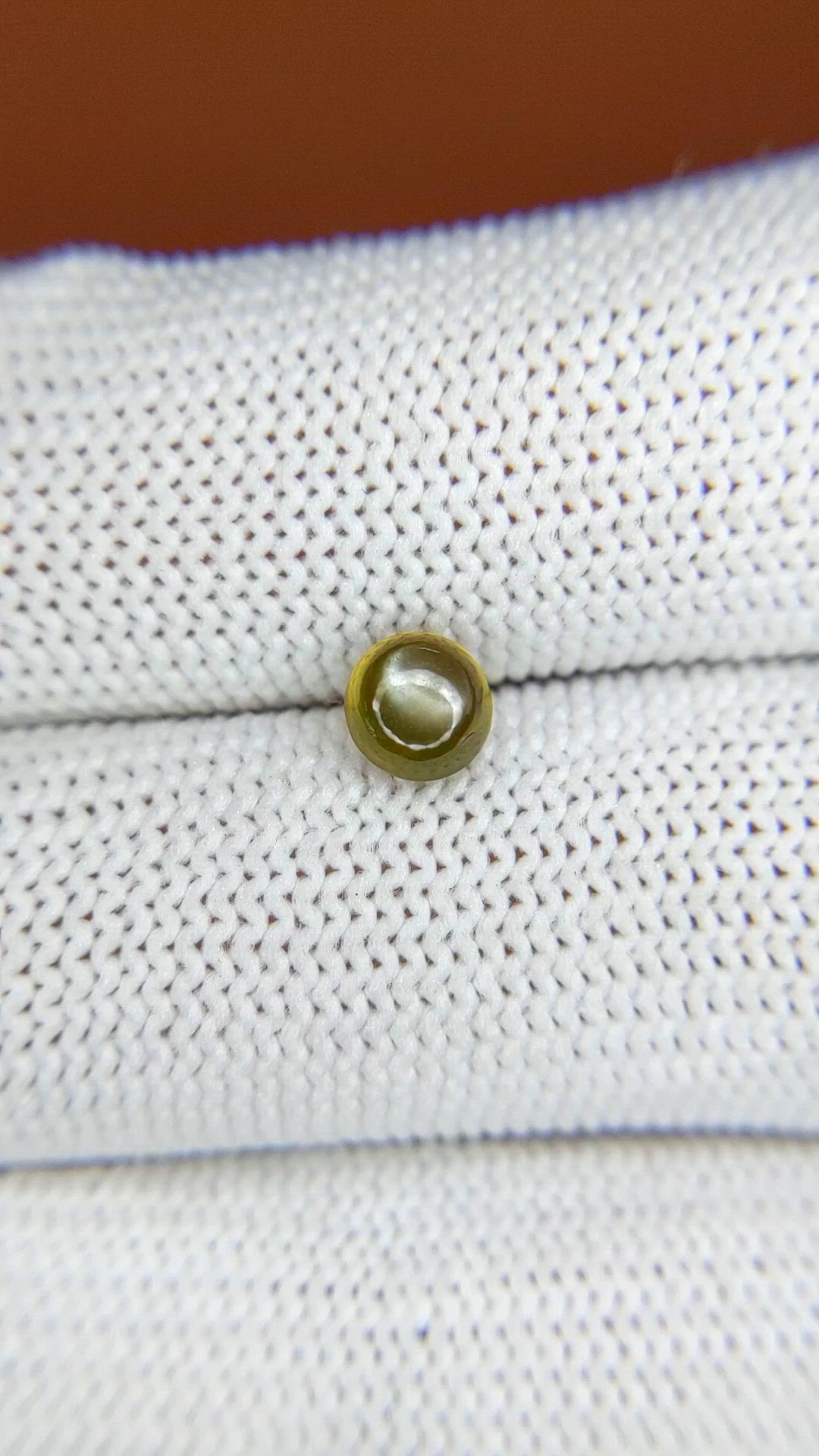 1.12 Ct. Greenish Brown Star Sapphire from Ceylon (Sri Lanka) Size Video