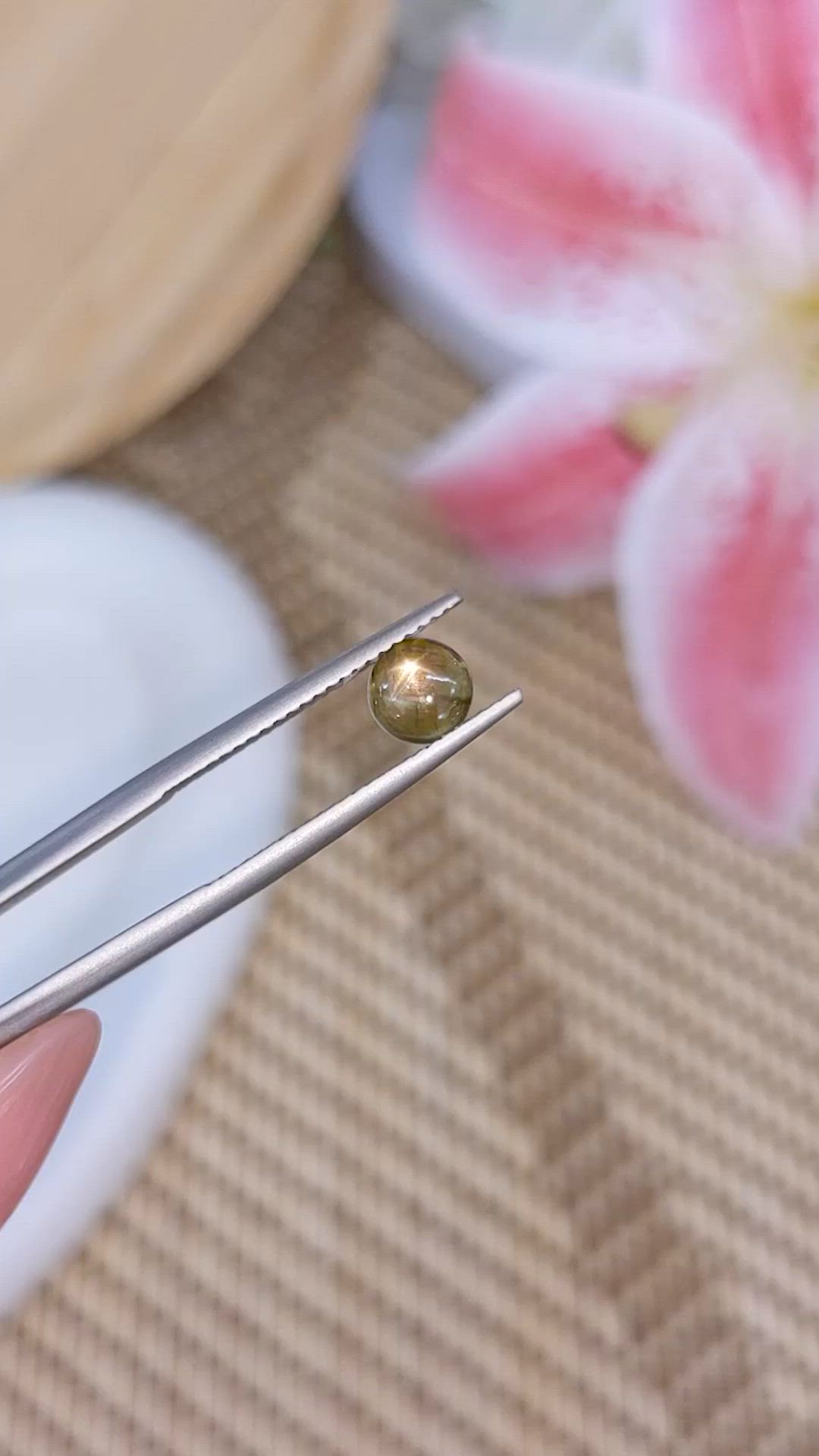 1.14 Ct. Greenish Brown Star Sapphire from Ceylon (Sri Lanka) Size Video