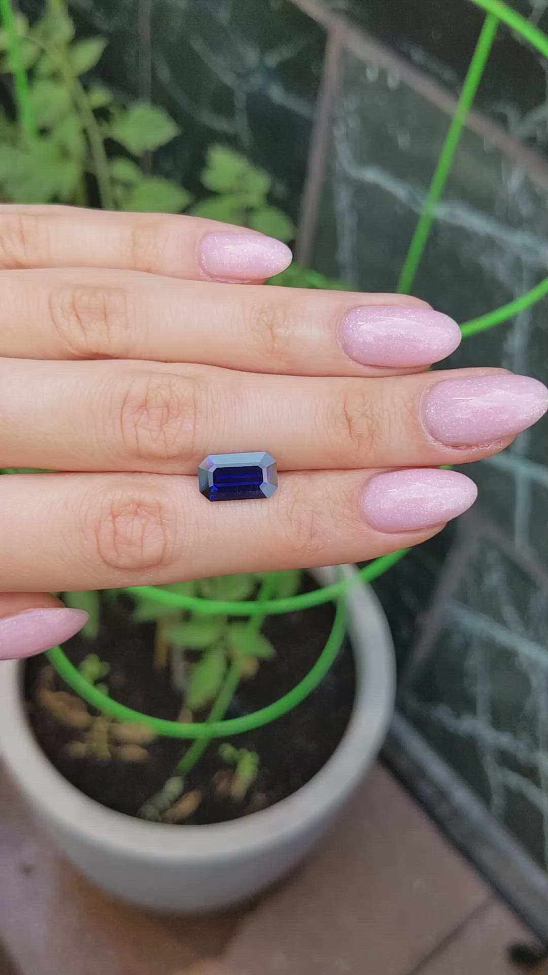4.34 Ct. Blue Sapphire from Ceylon (Sri Lanka) Size Video