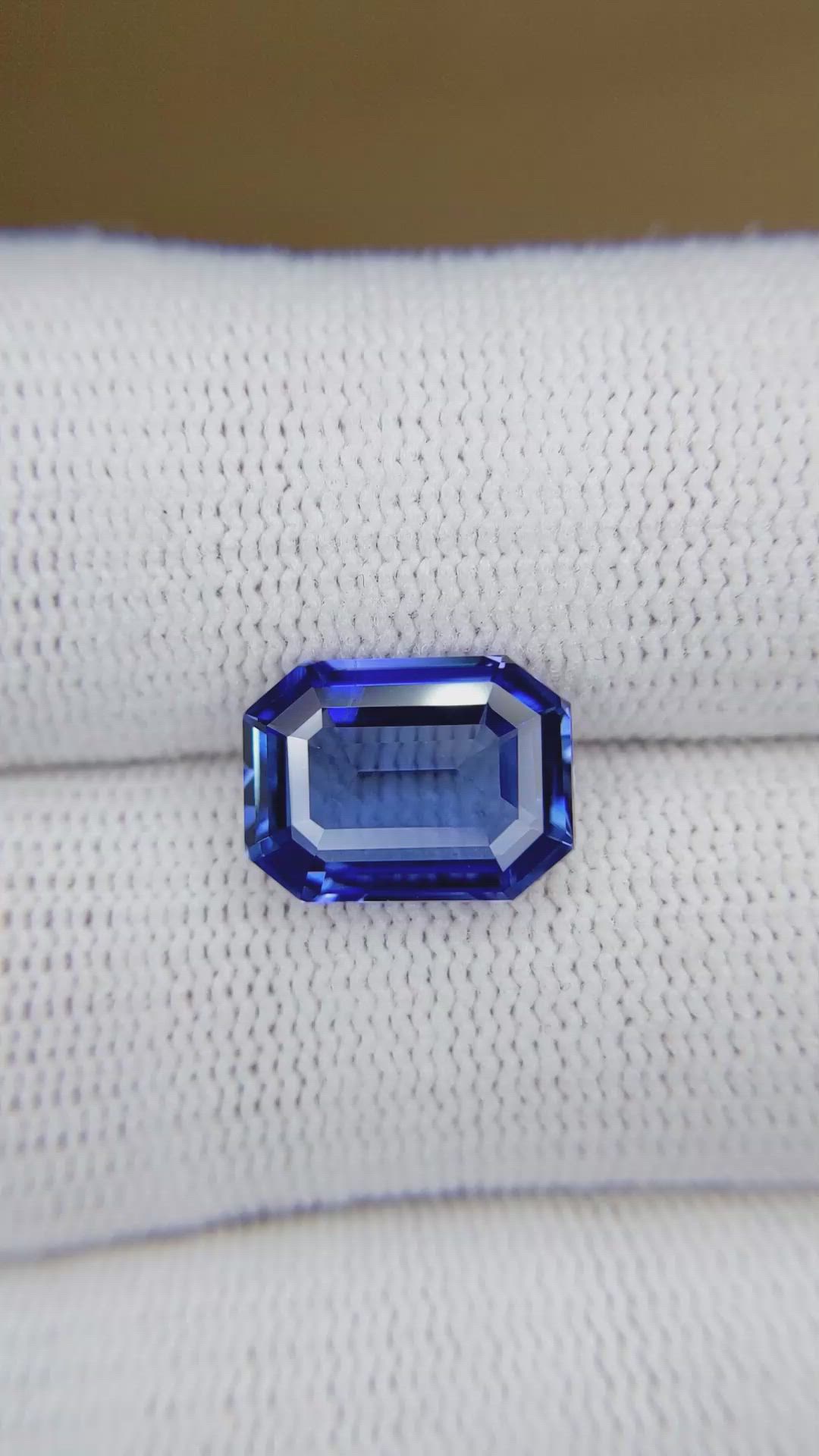 5.11 Ct. Blue Sapphire from Madagascar Size Video