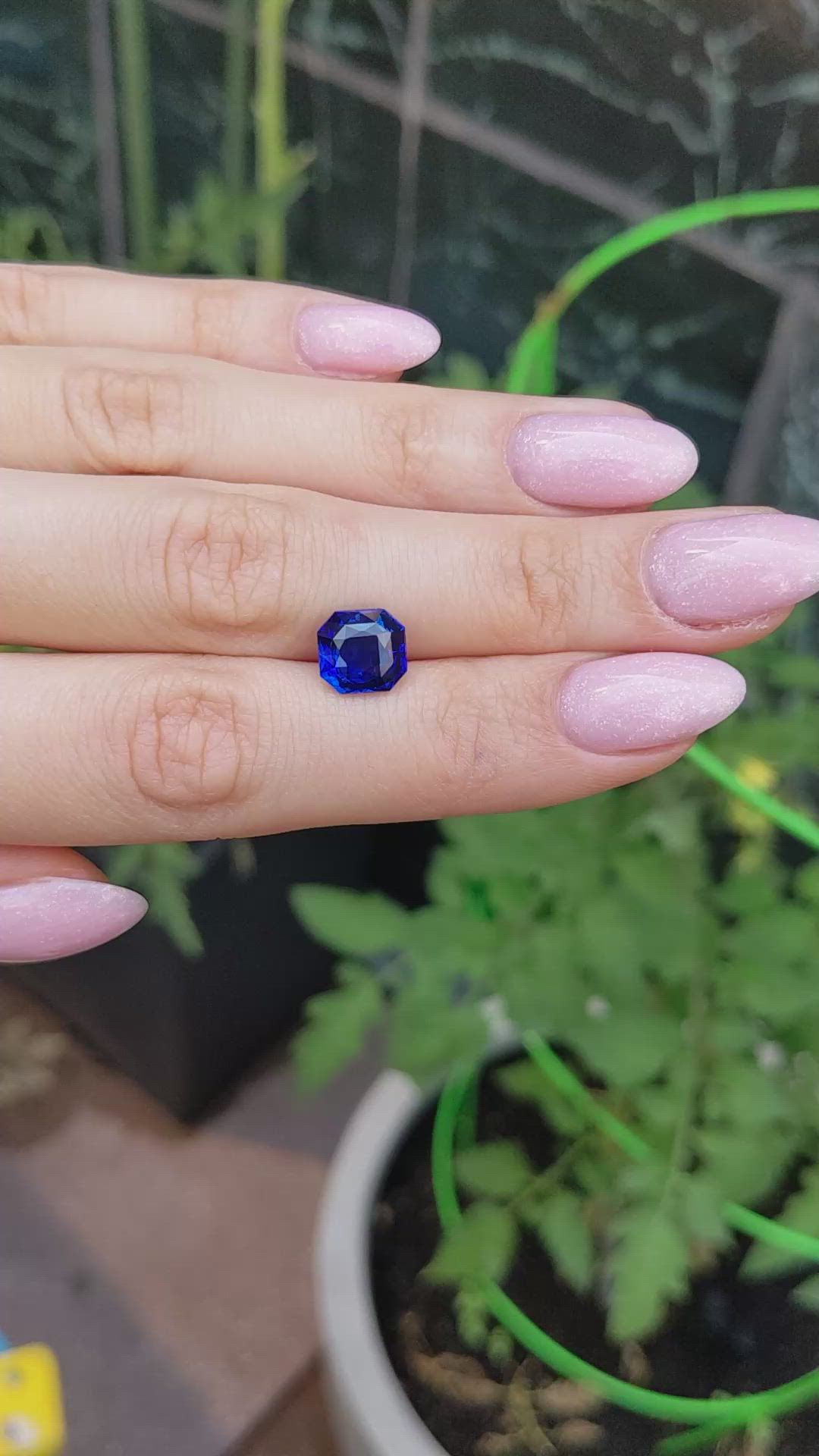 4.02 Ct. Blue Sapphire from Ceylon (Sri Lanka) Size Video
