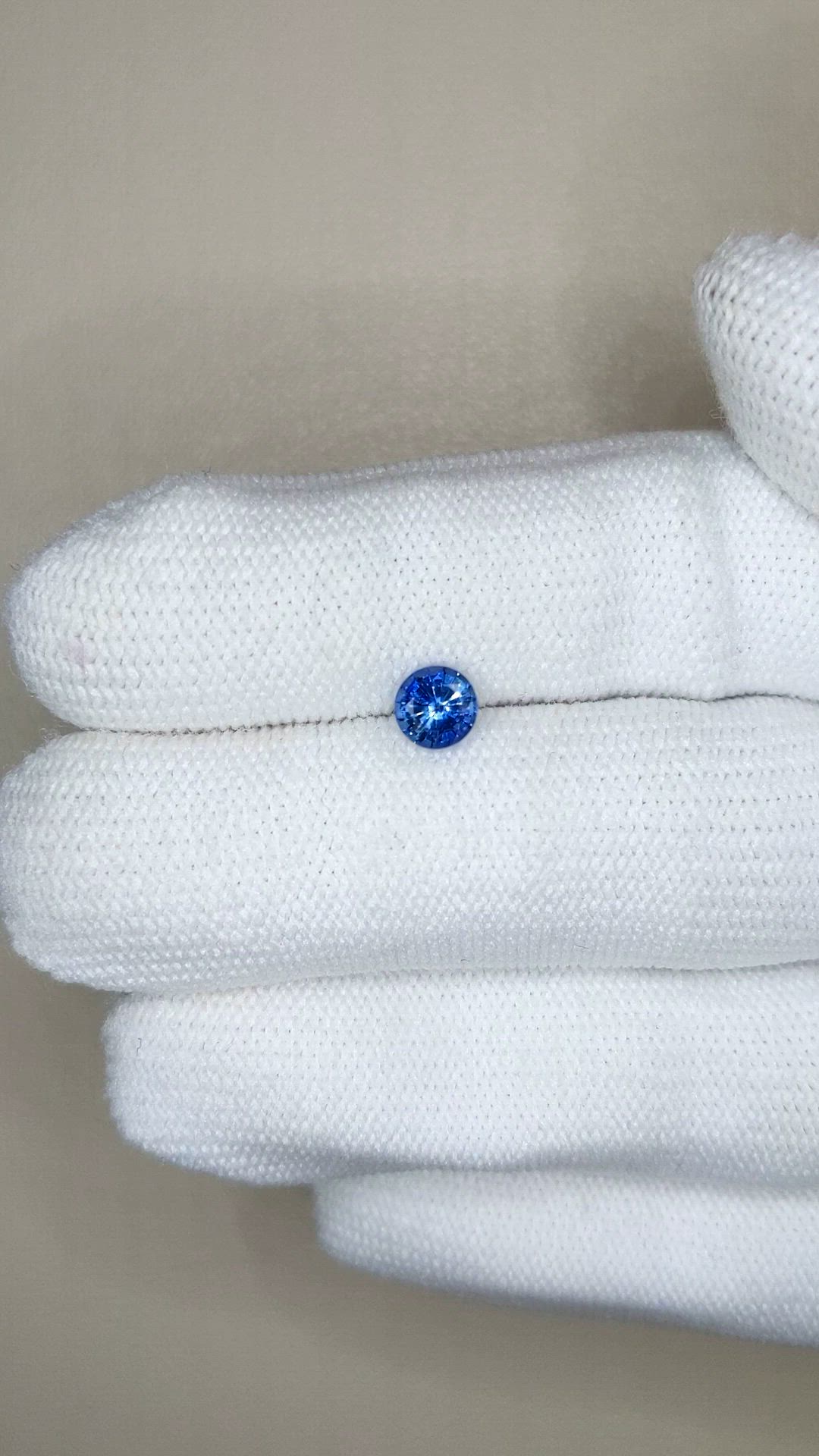 0.65 Ct. Blue Sapphire from Ceylon (Sri Lanka) Size Video