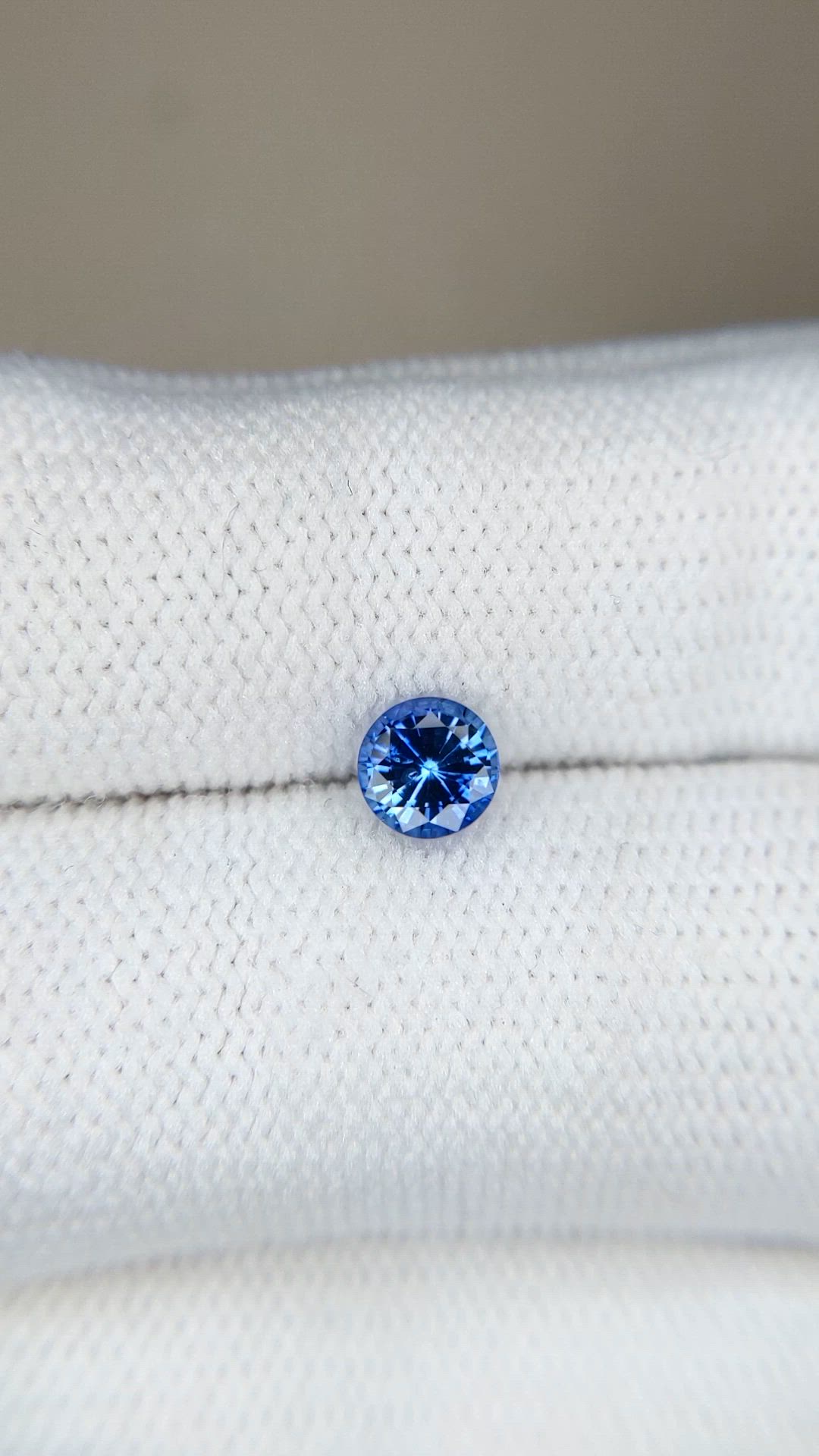 0.65 Ct. Blue Sapphire from Ceylon (Sri Lanka) Size Video
