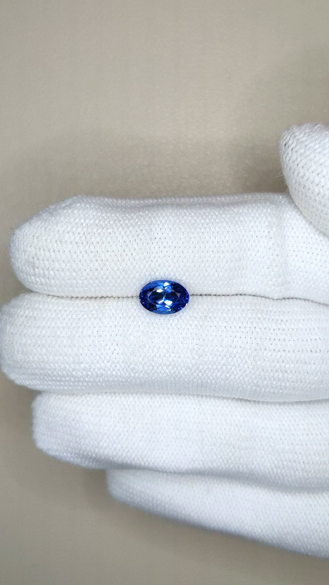 1.58 Ct. Blue Sapphire from Ceylon (Sri Lanka) Size Video