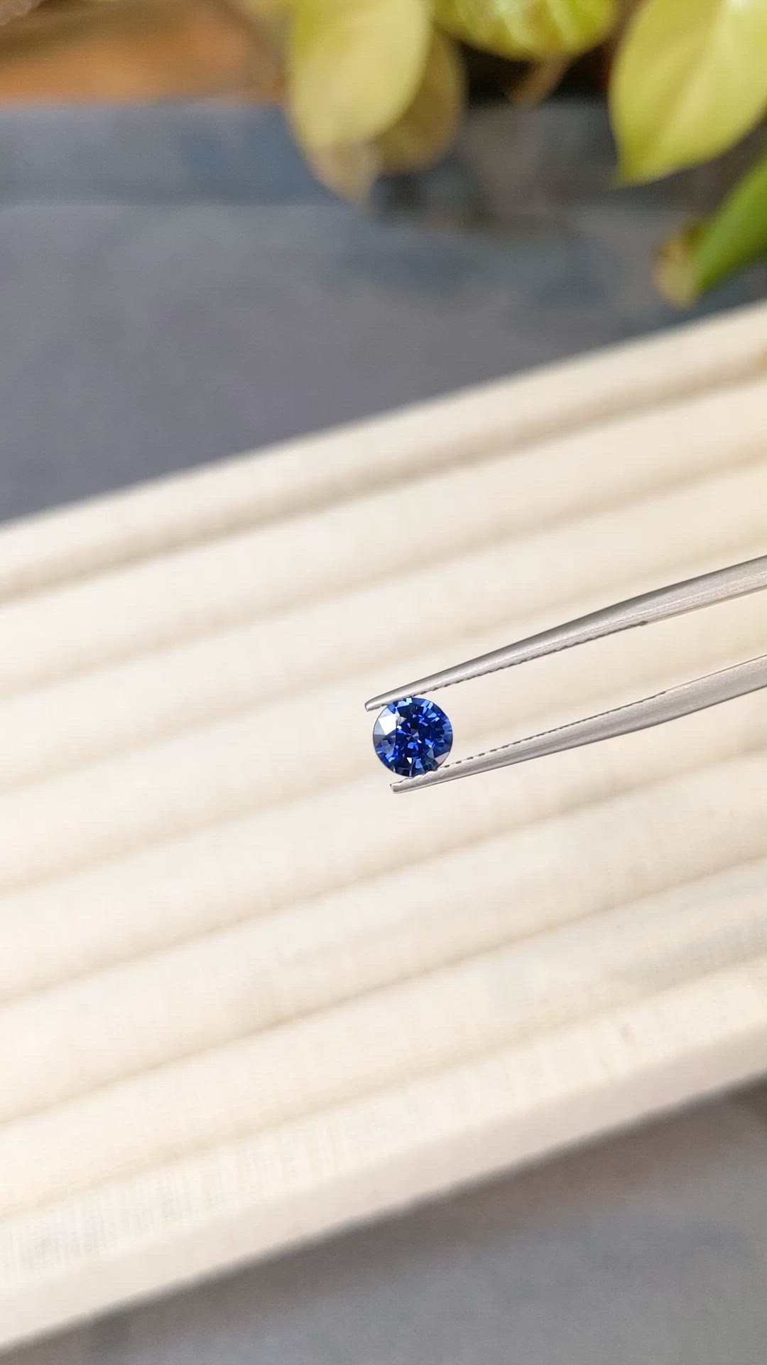 0.93 Ct. Blue Sapphire from Ceylon (Sri Lanka) Size Video