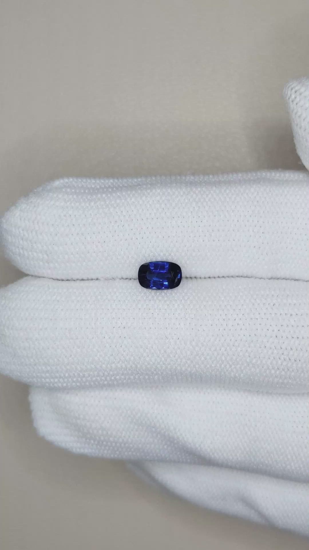 0.83 Ct. Blue Sapphire from Ceylon (Sri Lanka) Size Video