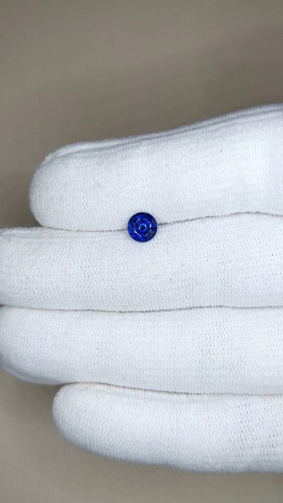 0.76 Ct. Blue Sapphire from Ceylon (Sri Lanka) Size Video
