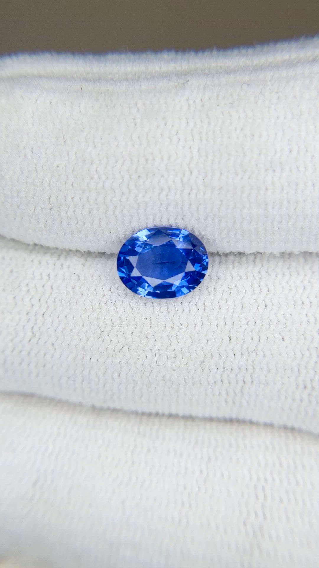 1.60 Ct. Blue Sapphire from Ceylon (Sri Lanka) Size Video
