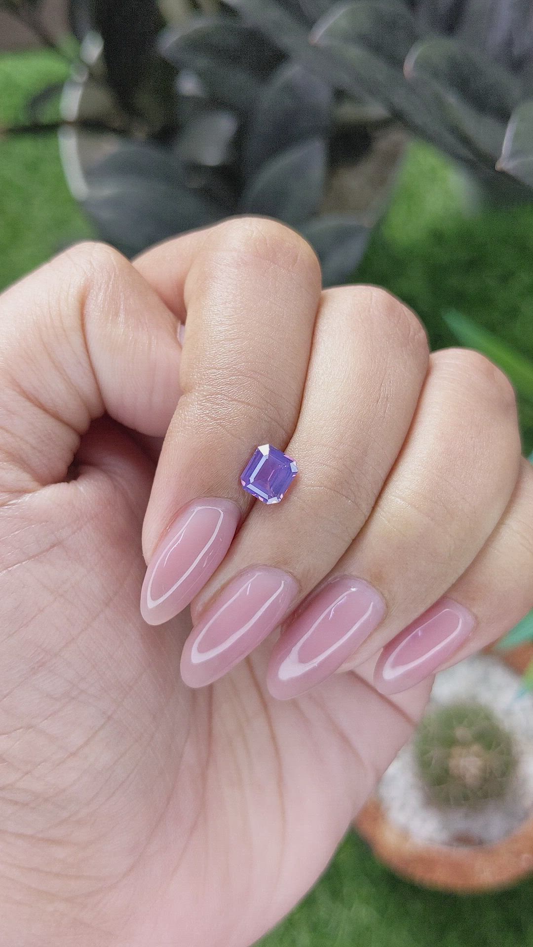 1.03 Ct. Pinkish Purple Sapphire from Tanzania Size Video