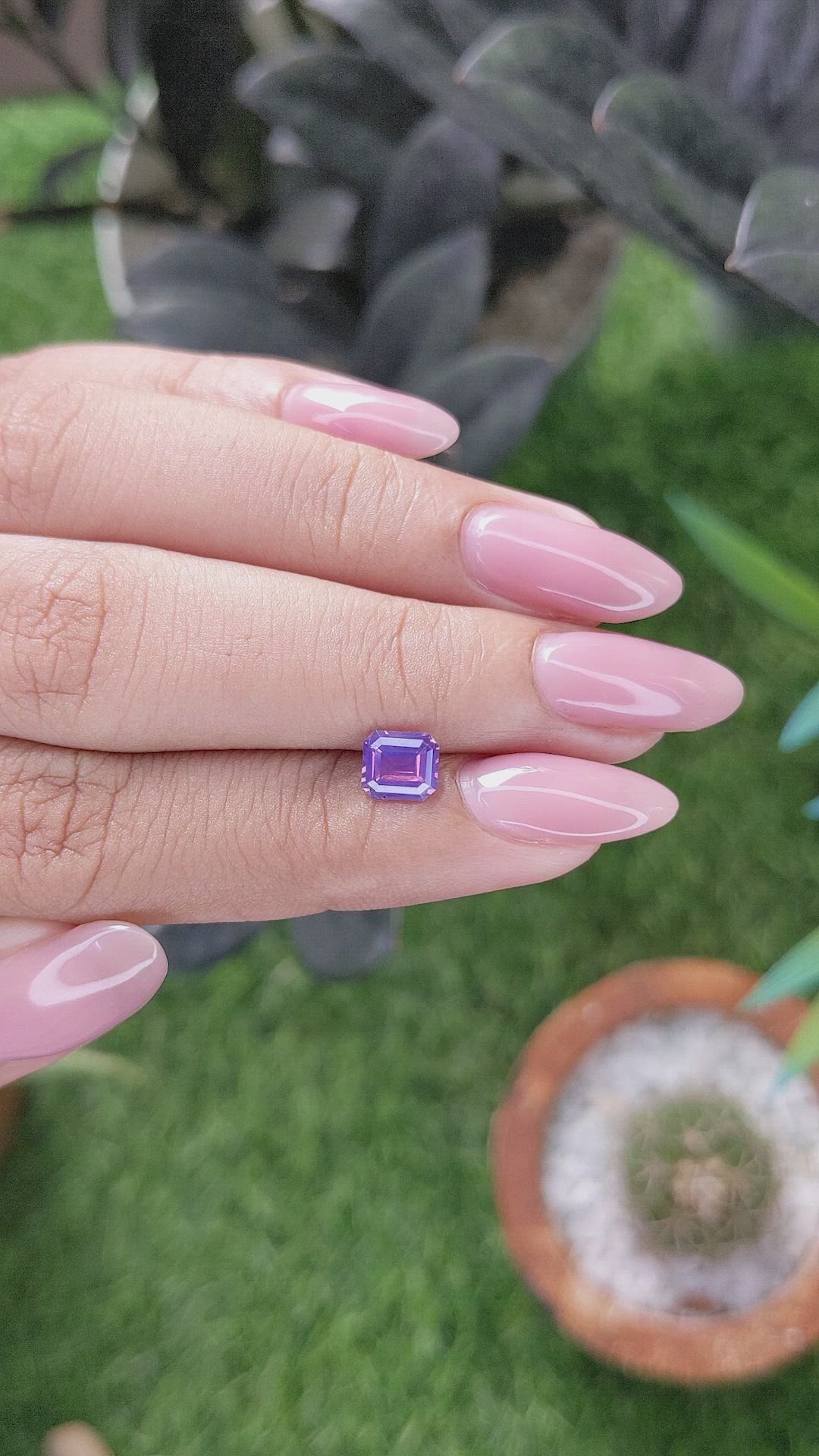 1.03 Ct. Pinkish Purple Sapphire from Tanzania Size Video