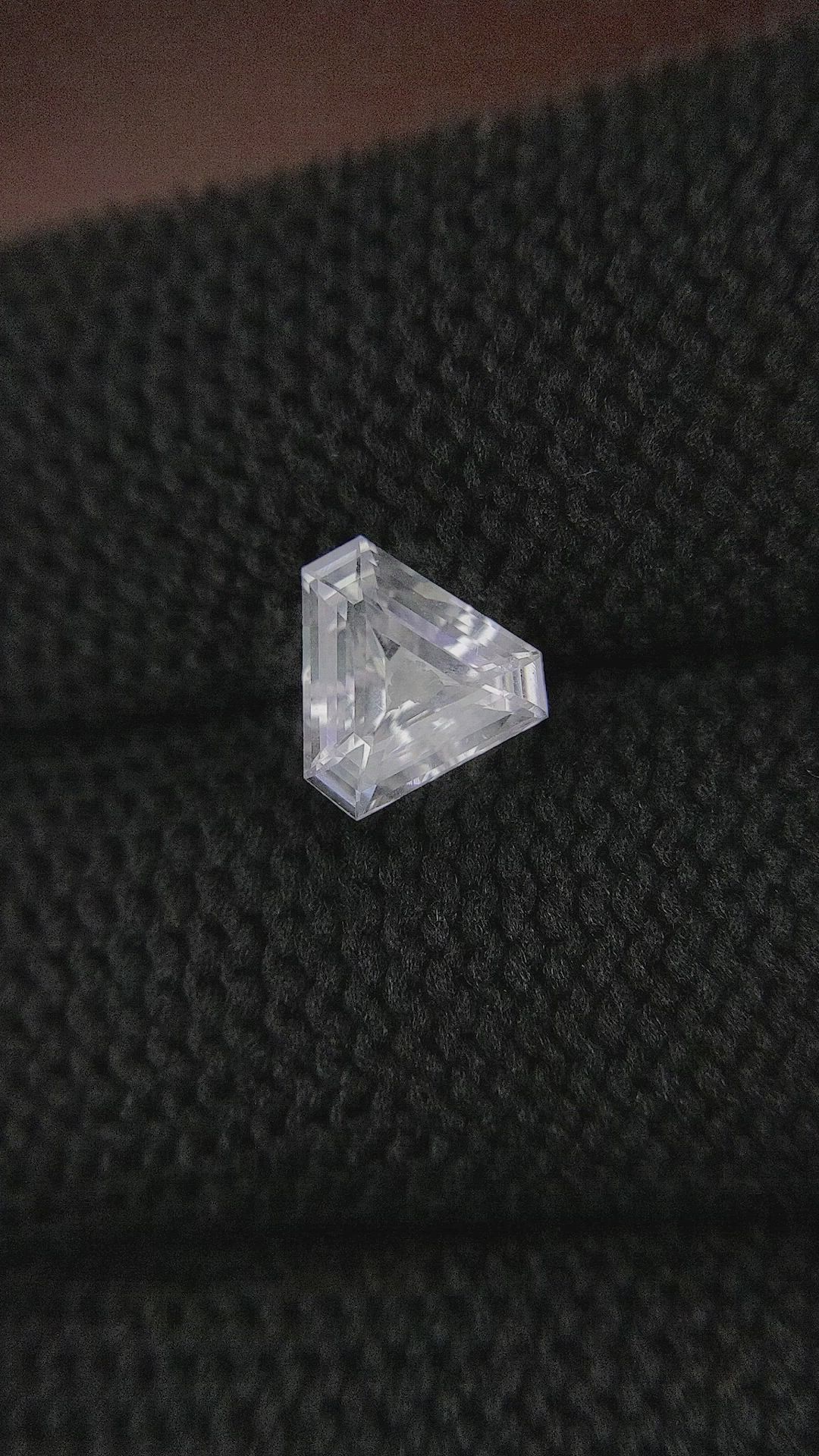 1.64 Ct. White Sapphire from Ceylon (Sri Lanka) Size Video